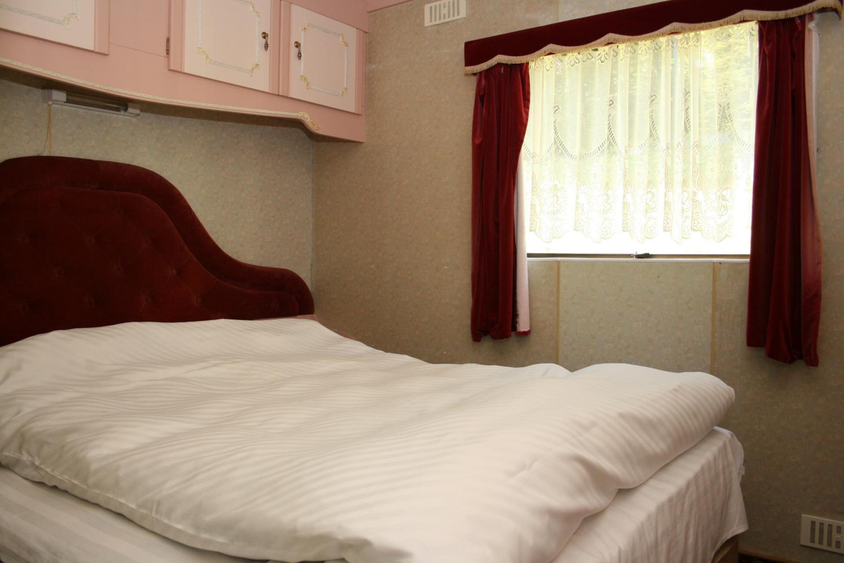 Bungalow (6 Adults) - Photo 5