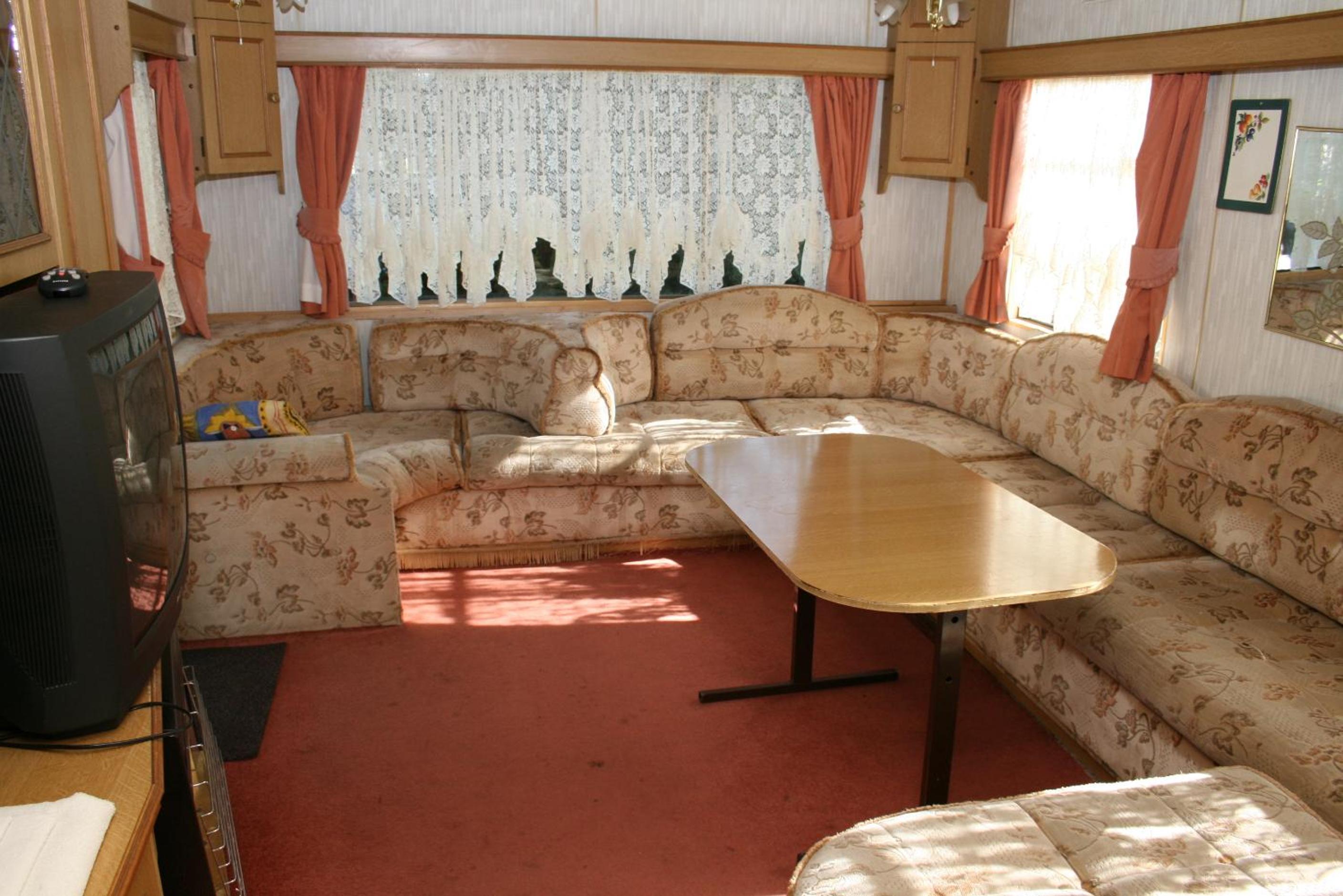 Camping Trailer for Two Guests - Photo 4