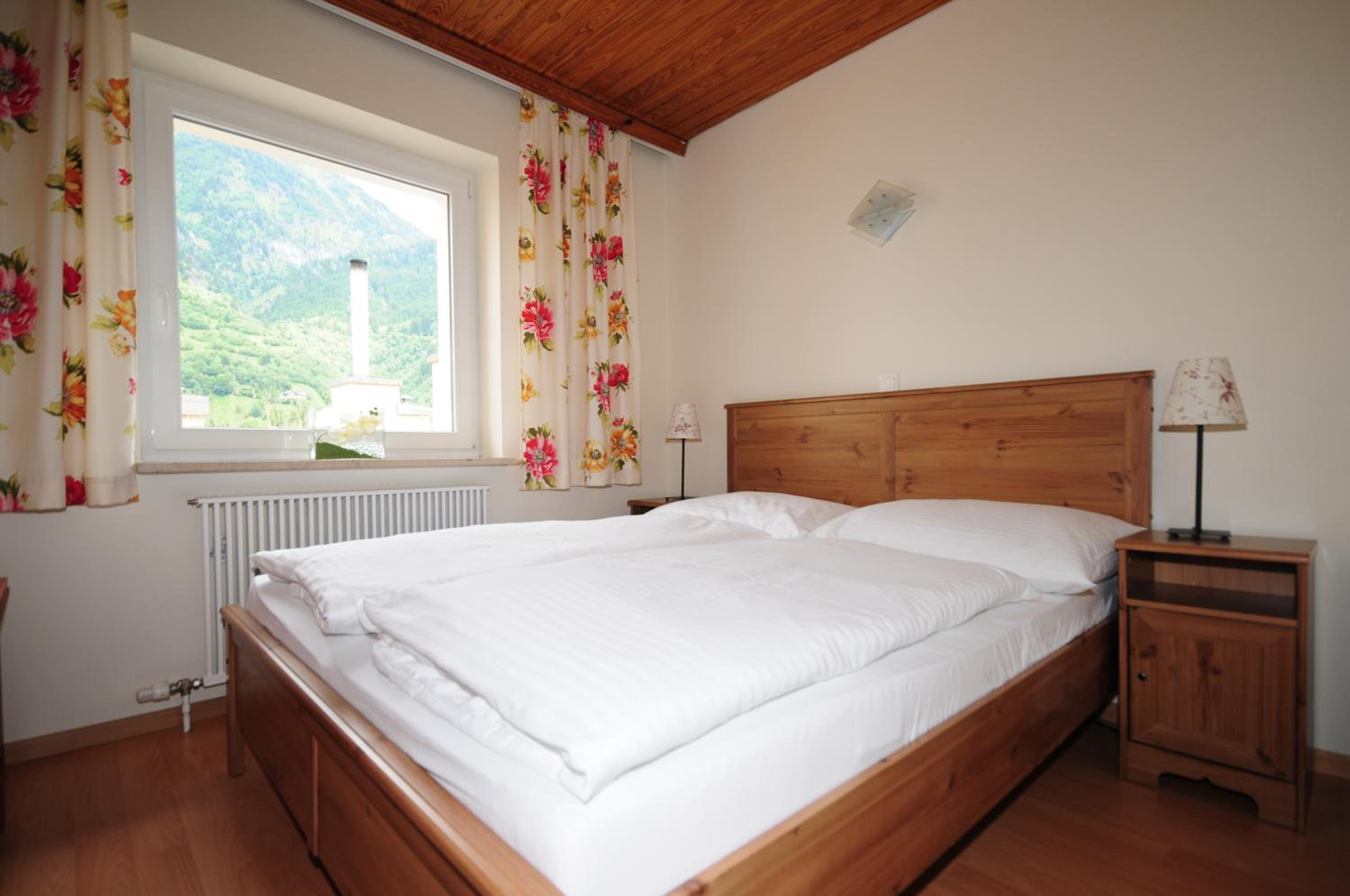 Family Two-Bedroom Apartment (5 Adults)
