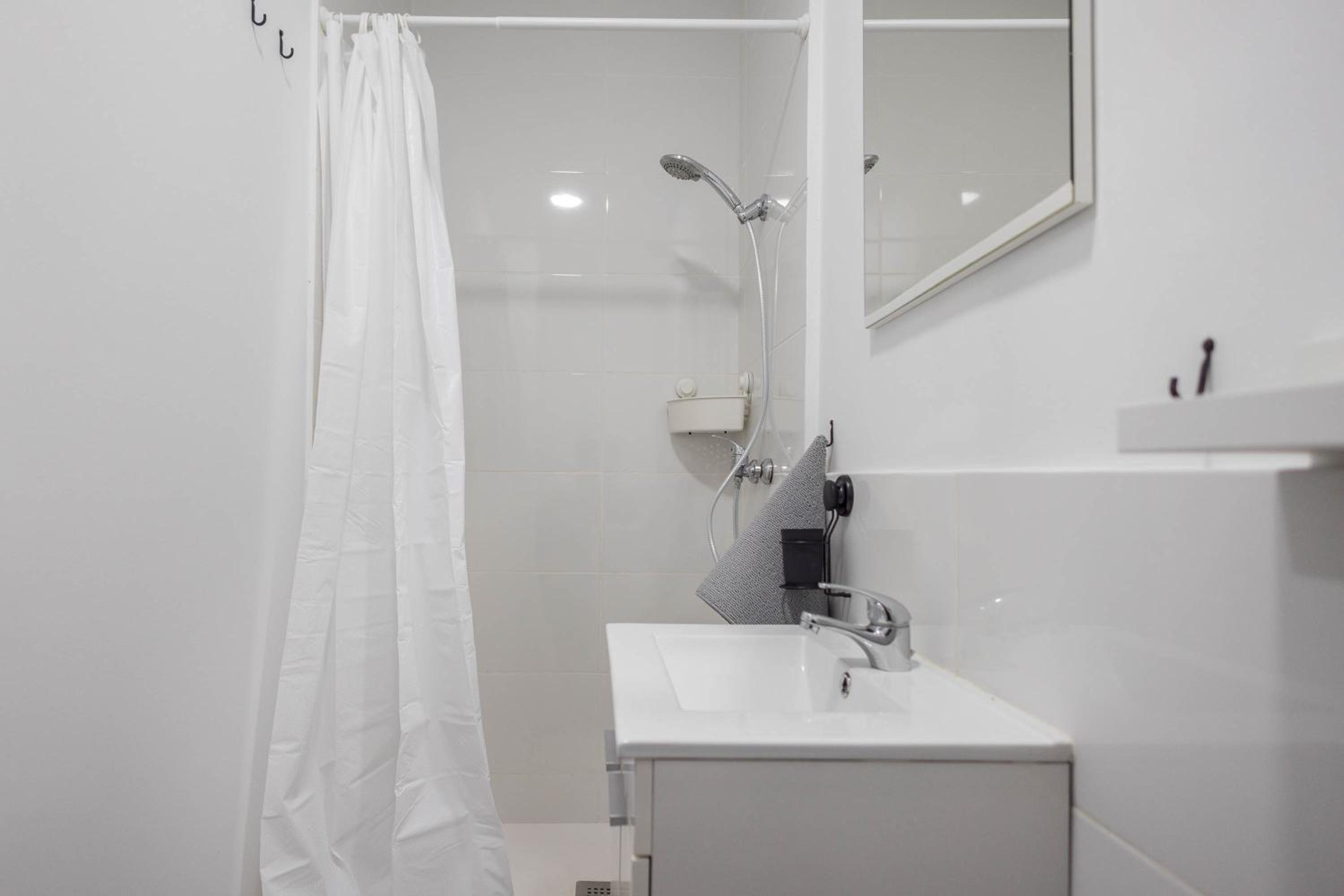 Twin Room with Bathroom