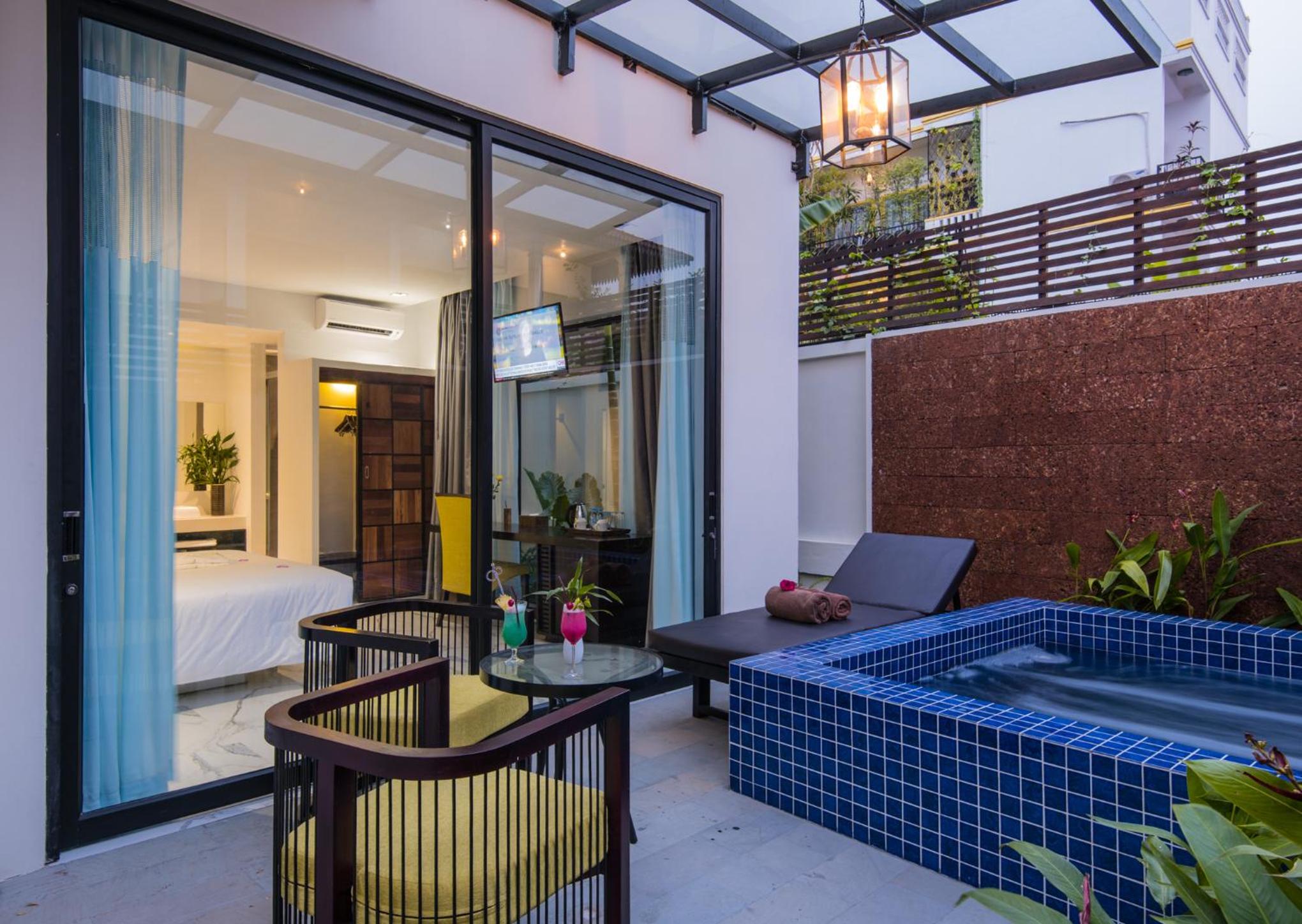 Junior Suite With Private Jacuzzi