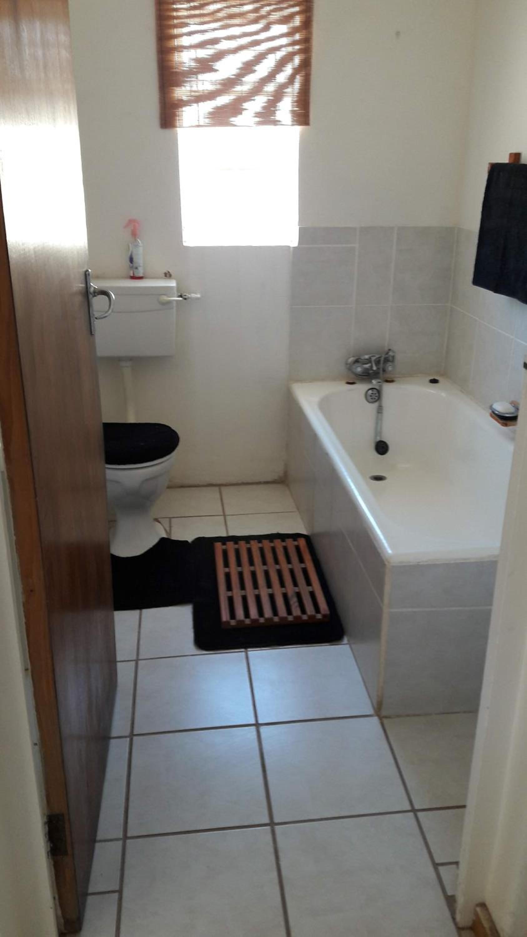 Three-Bedroom Villa - Photo 12