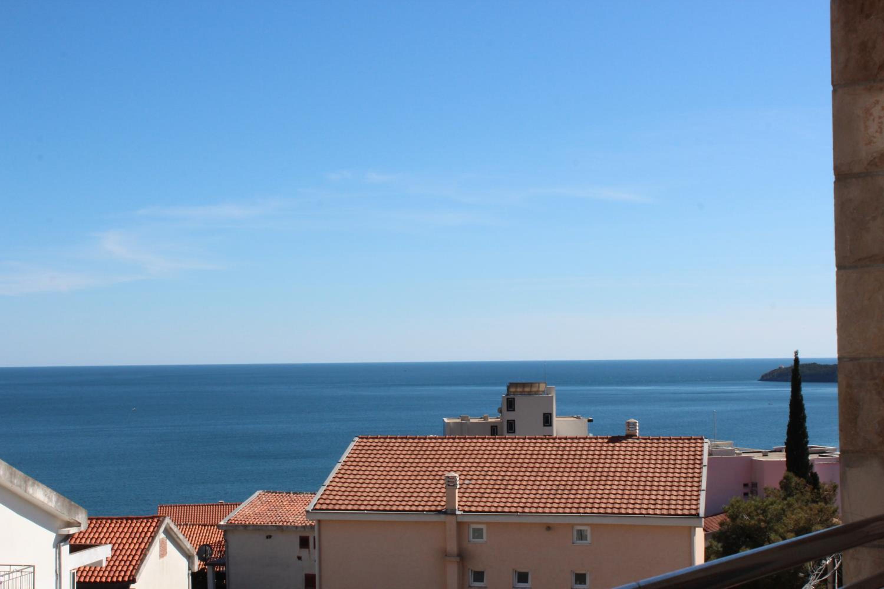 Studio Apartment with Sea View