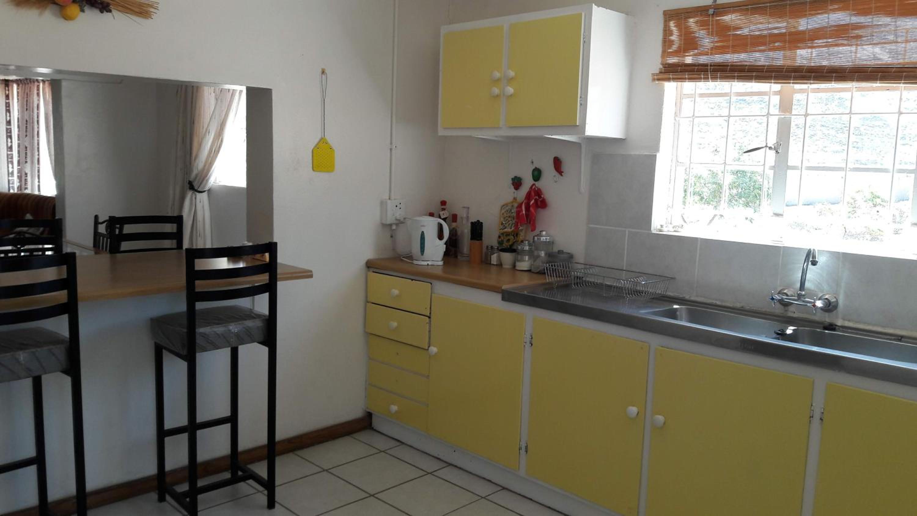 Three-Bedroom Villa - Photo 3