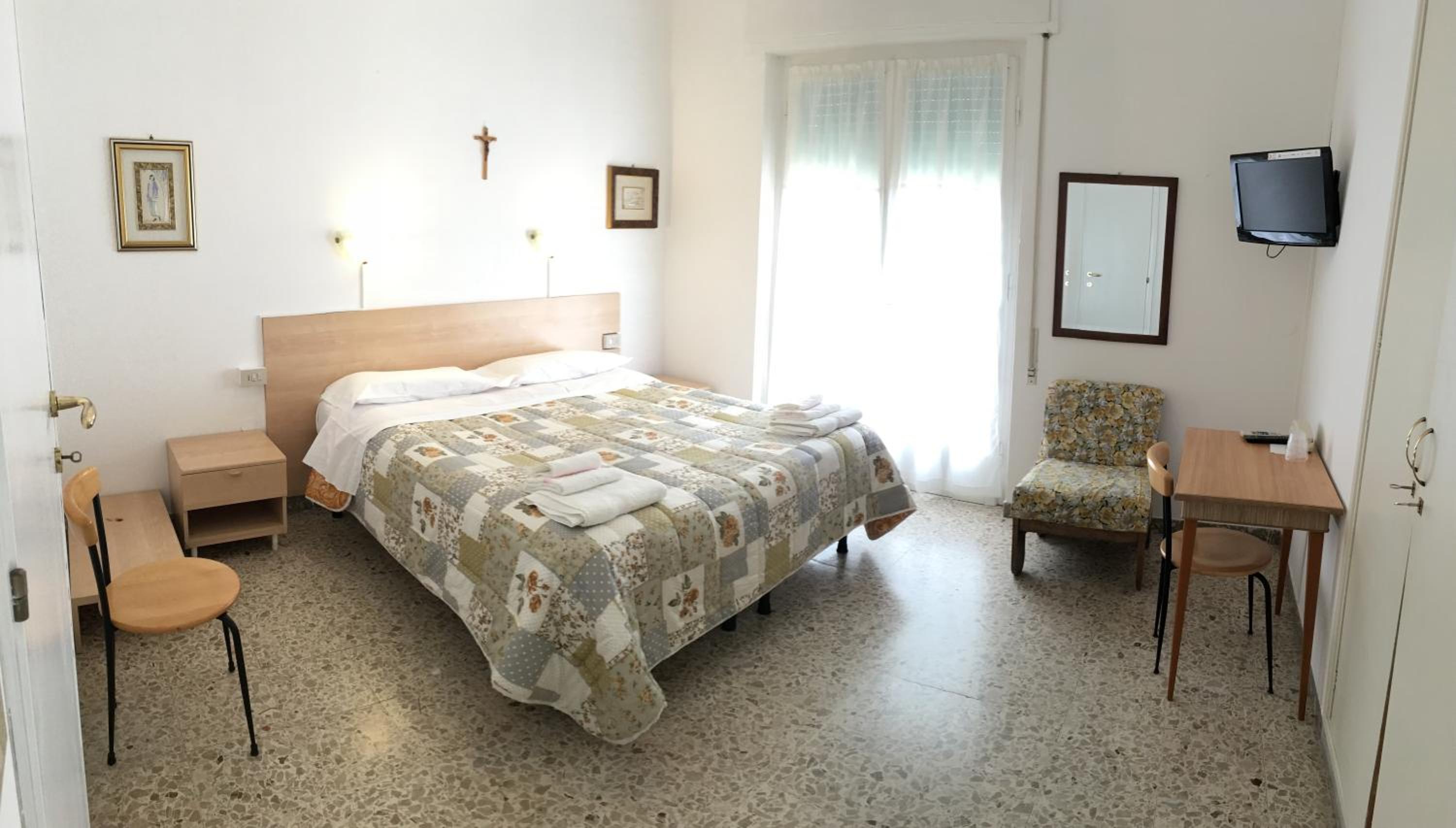 Double Or Twin Room photo 2