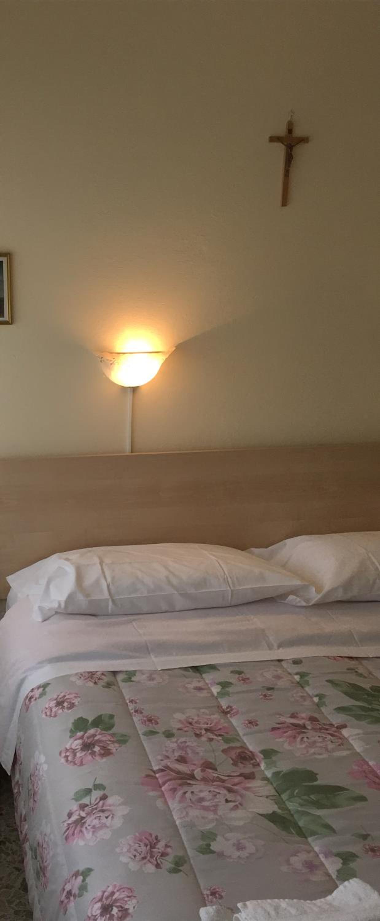 Double Or Twin Room photo 3