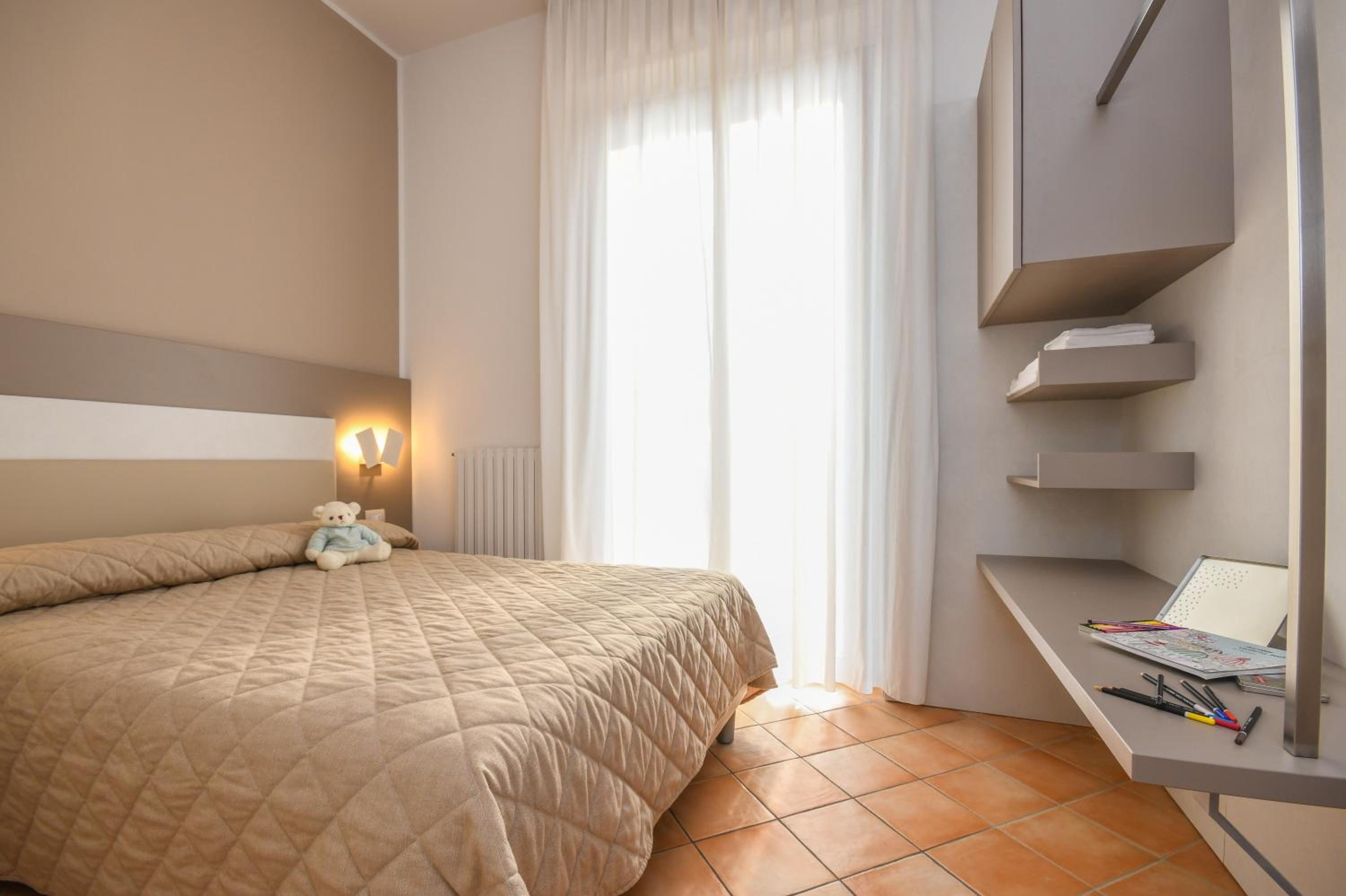 Quadruple Room - Photo 10