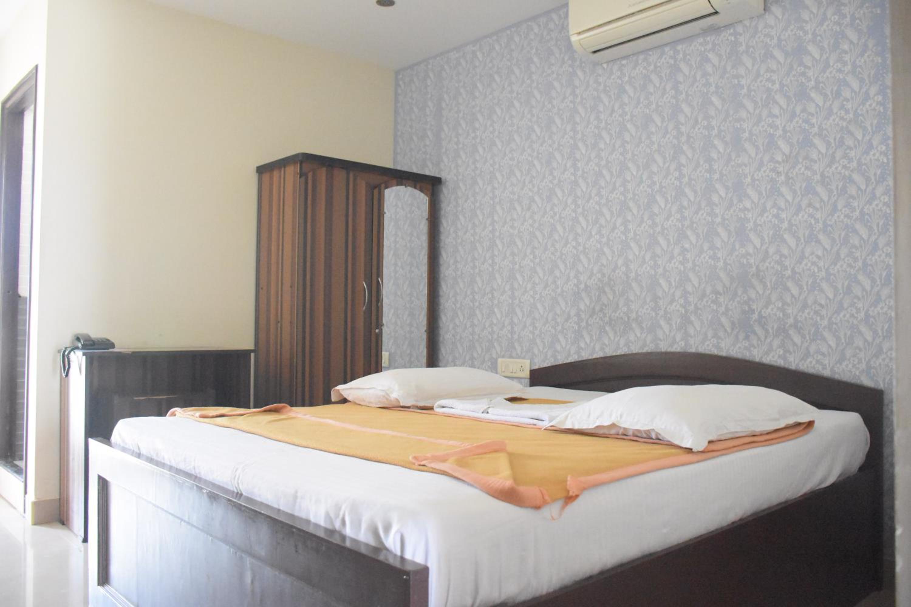 Double Room - Photo 3