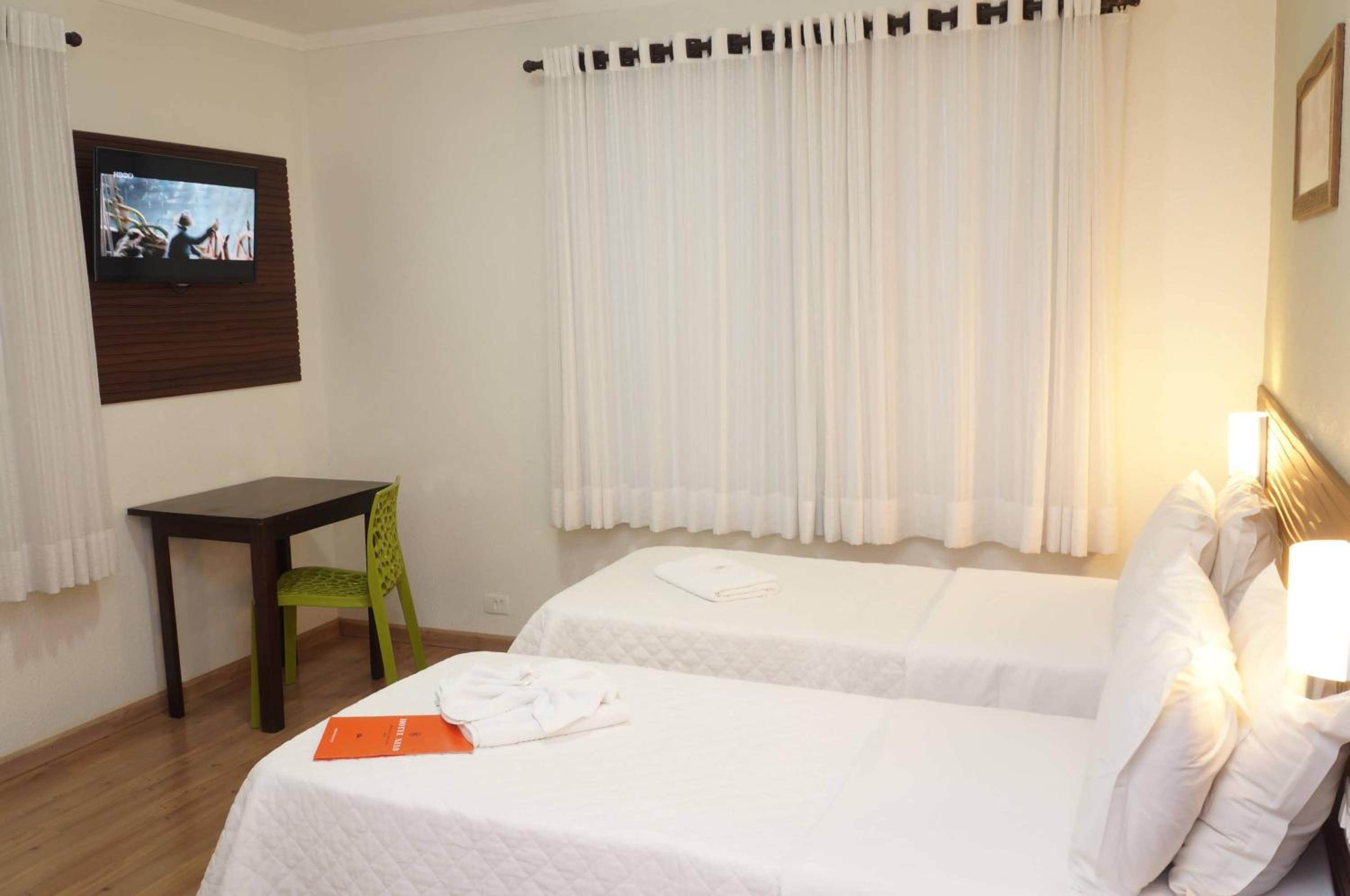 Standard Twin Room photo 1