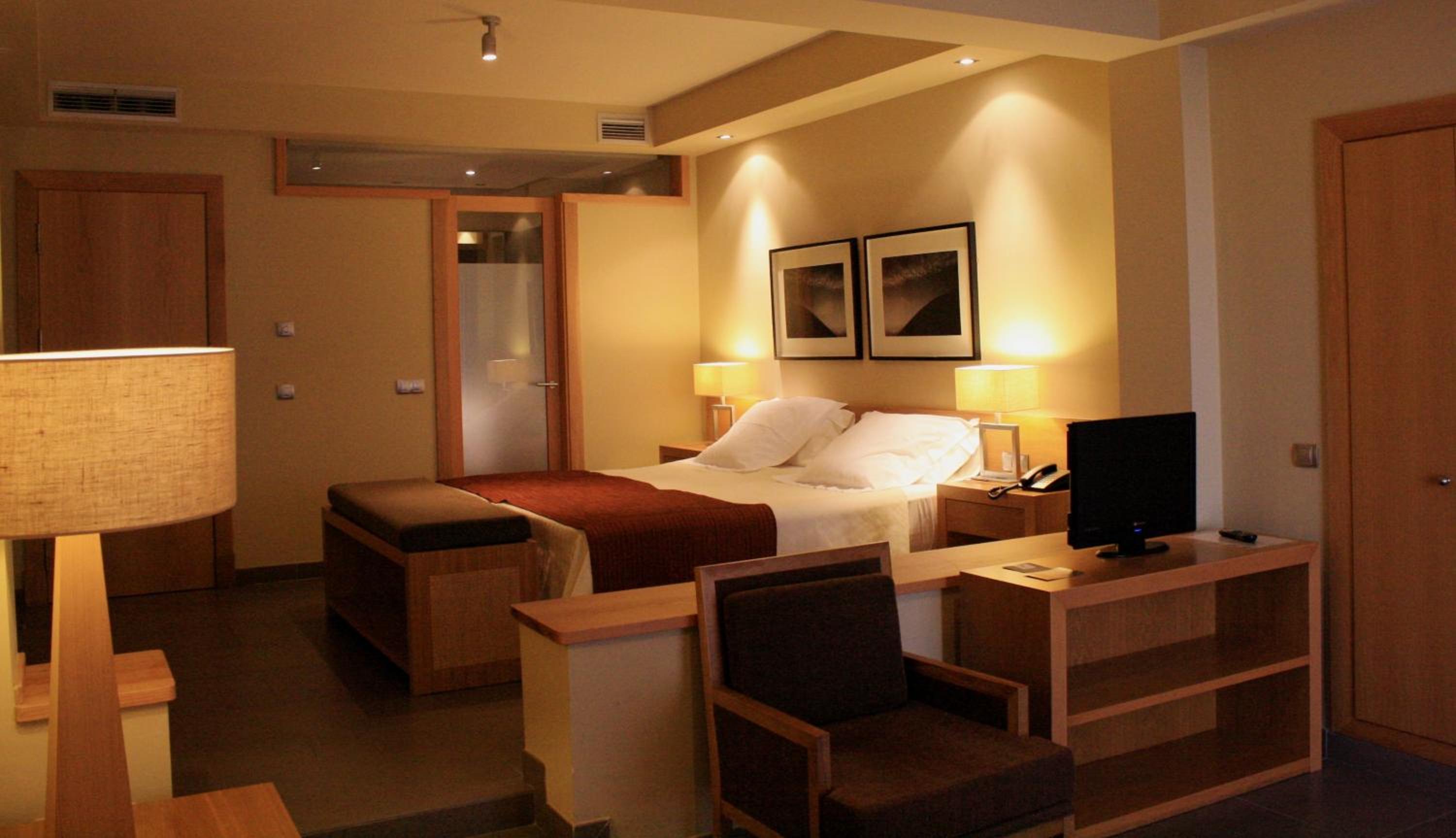 Twin Room with Side Sea View photo 2