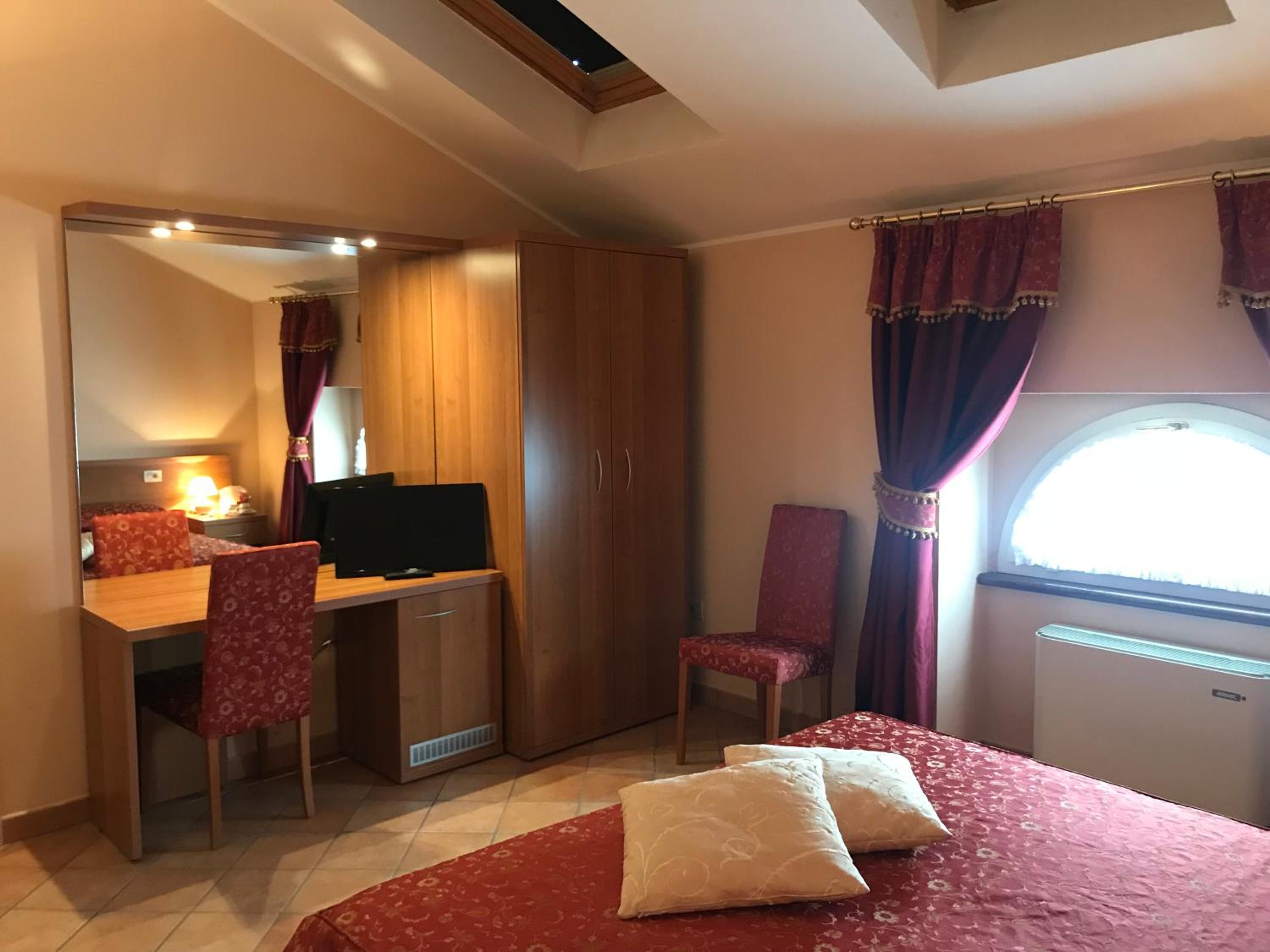 Double or Twin Room photo 1