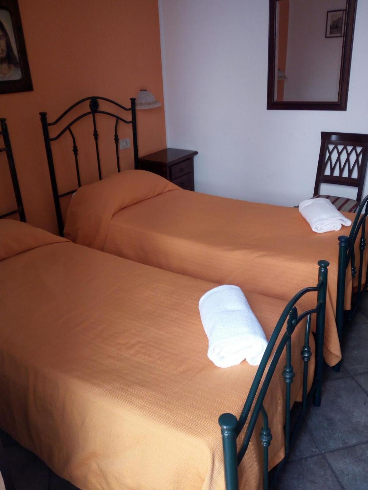 Double or Twin Room - Photo 1