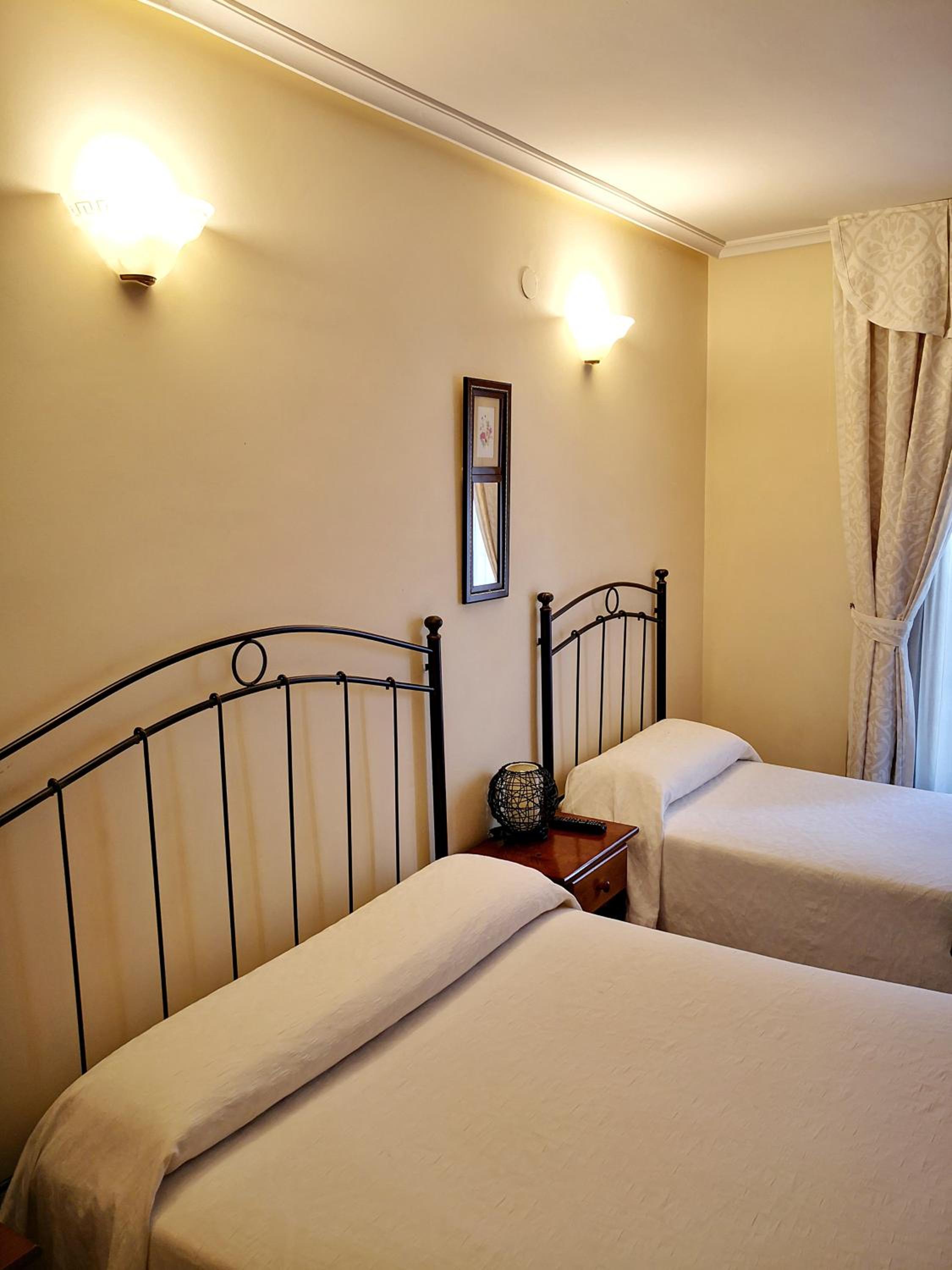 Triple Room - Photo 3
