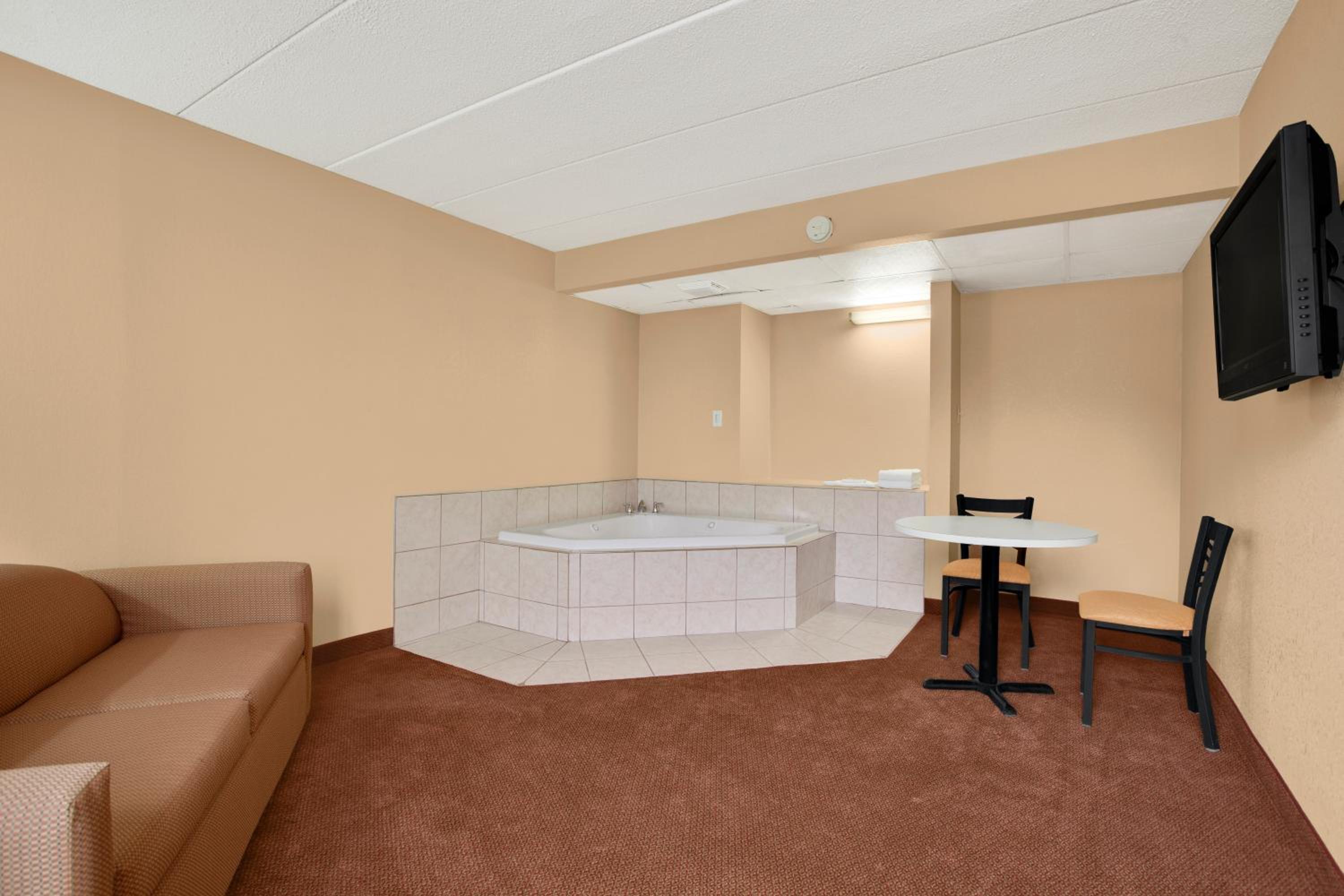 One-Bedroom Suite with Two Double Beds - Non-Smoking - Photo 4