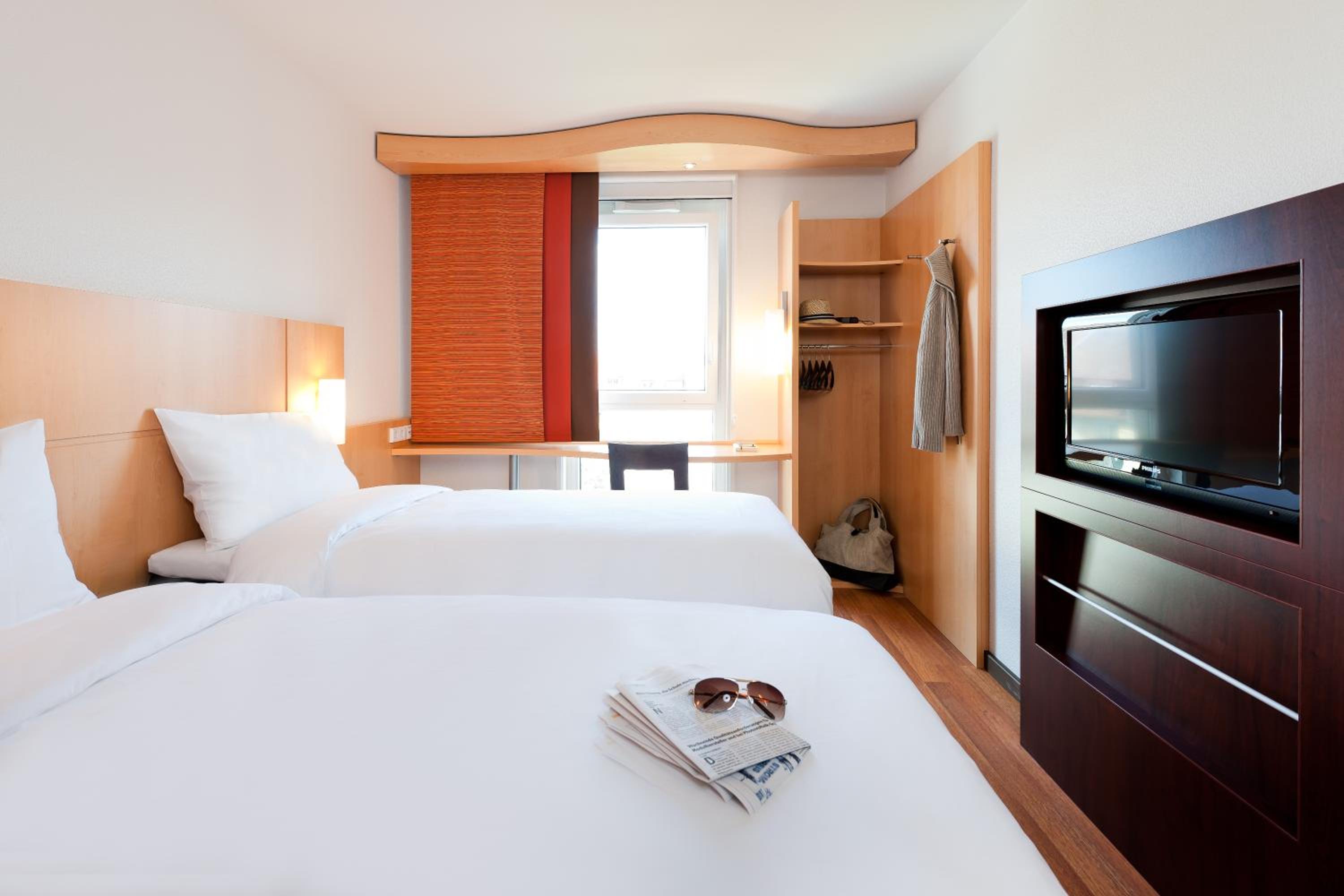 Standard Twin Room photo 1