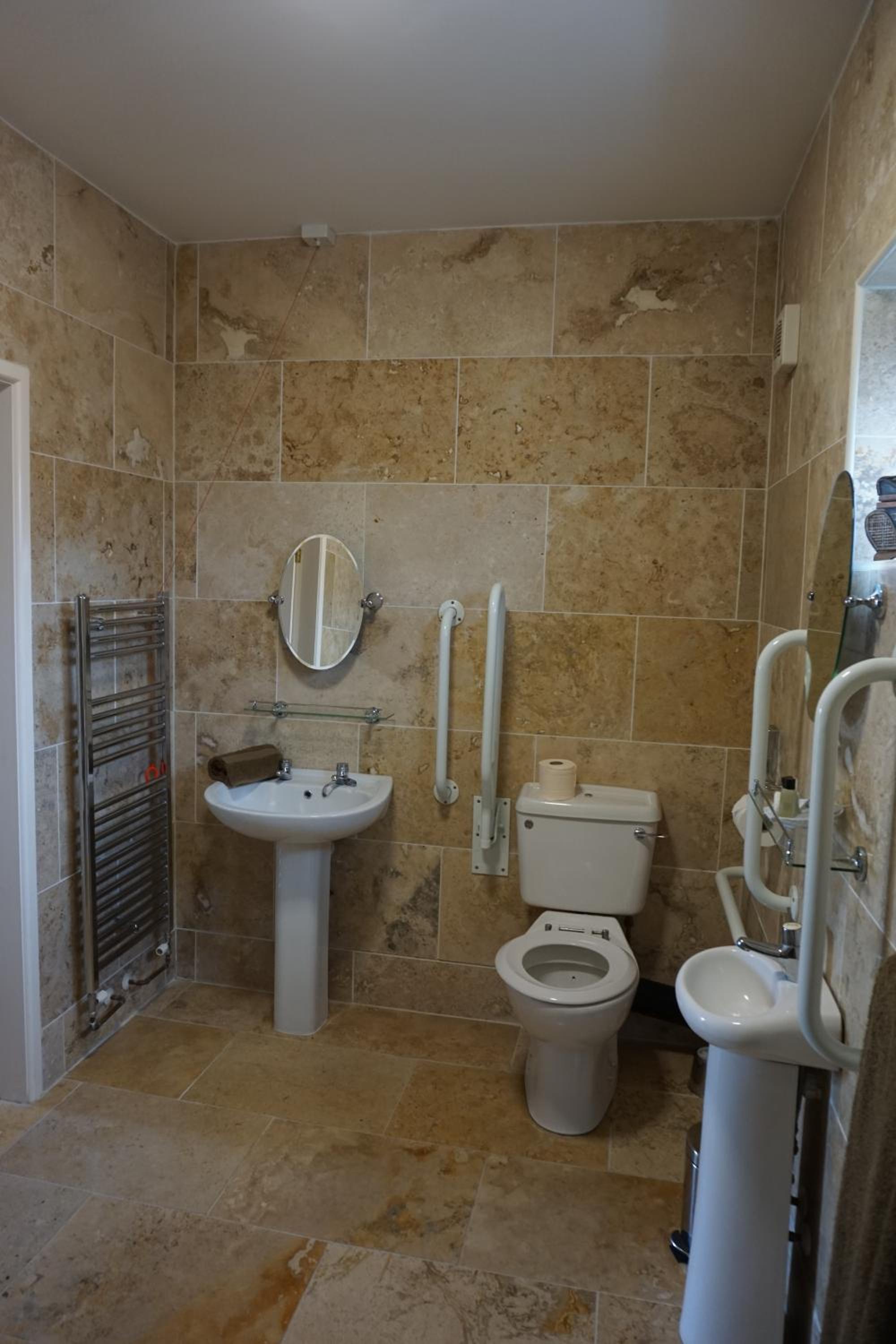 Twin Room with Garden & See View - Disable Access - Photo 2