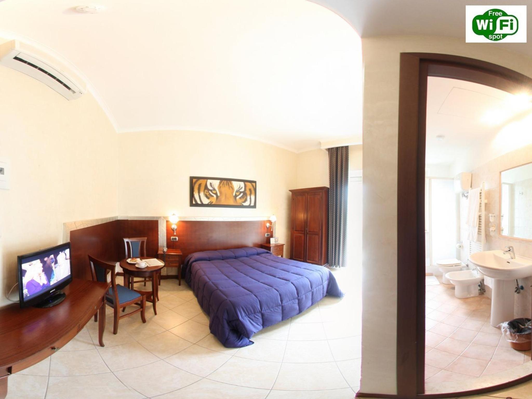 Triple Room - Photo 2