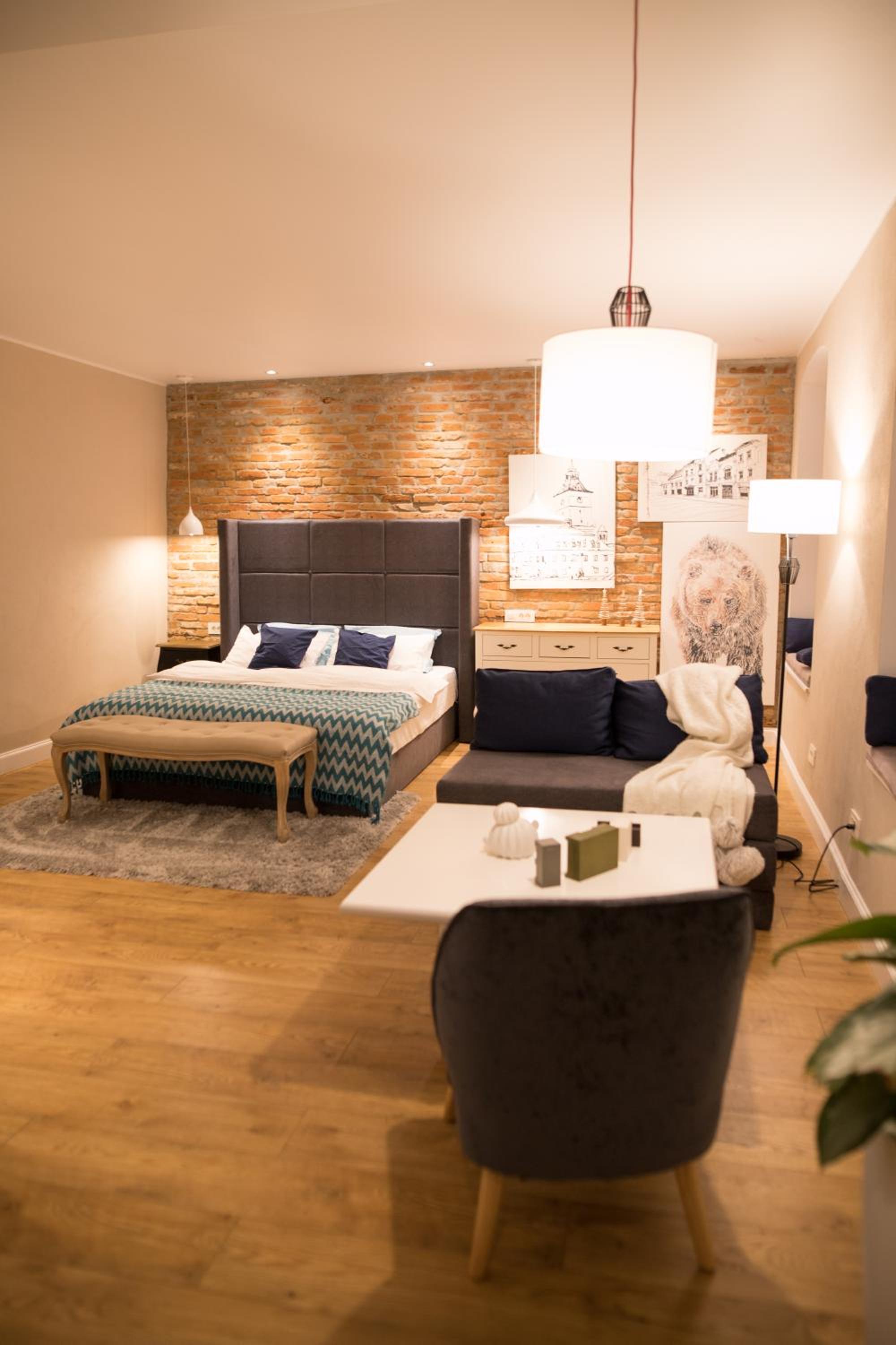 Studio Apartment - Photo 17