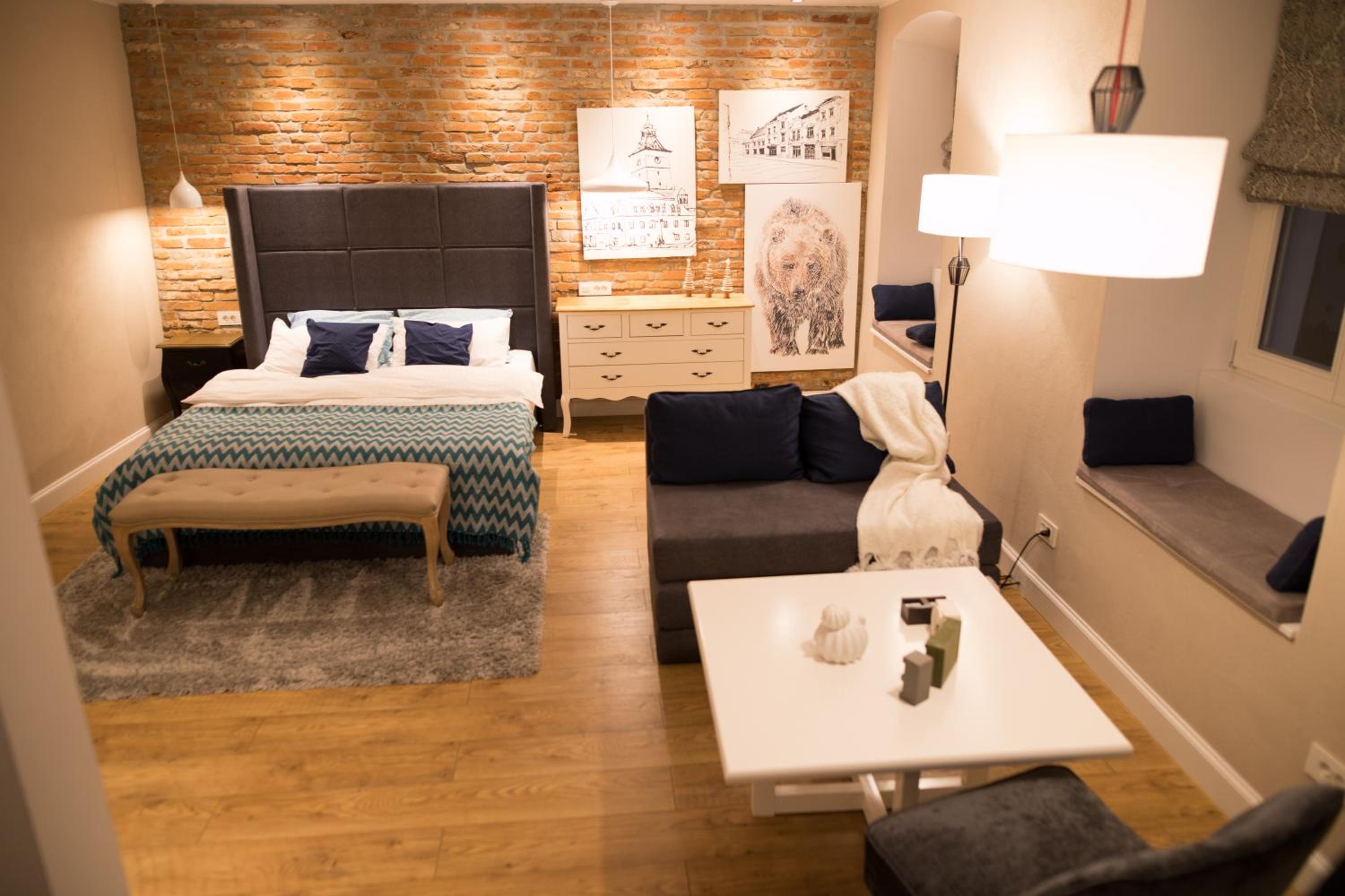 Studio Apartment - Photo 22
