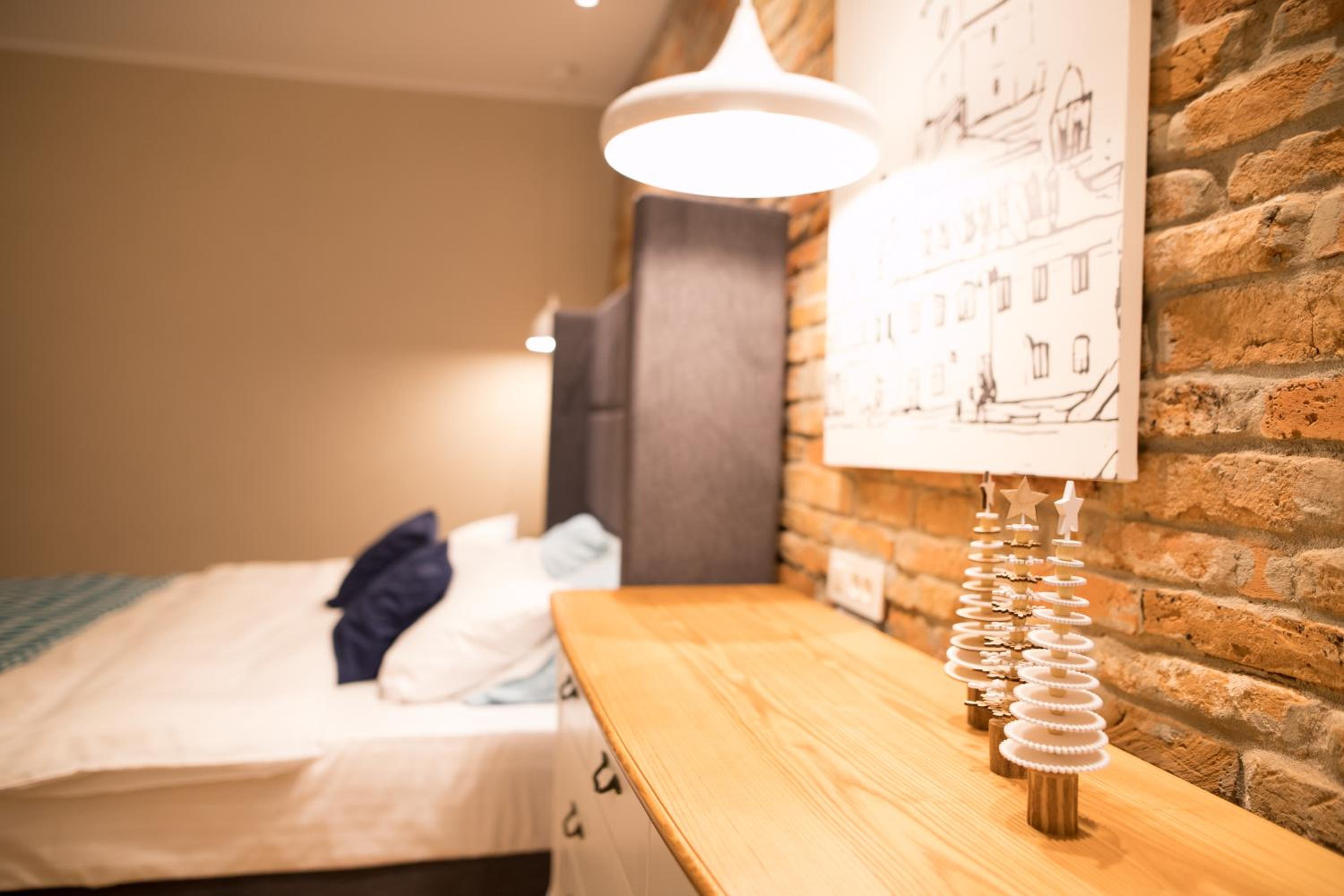 Studio Apartment - Photo 36