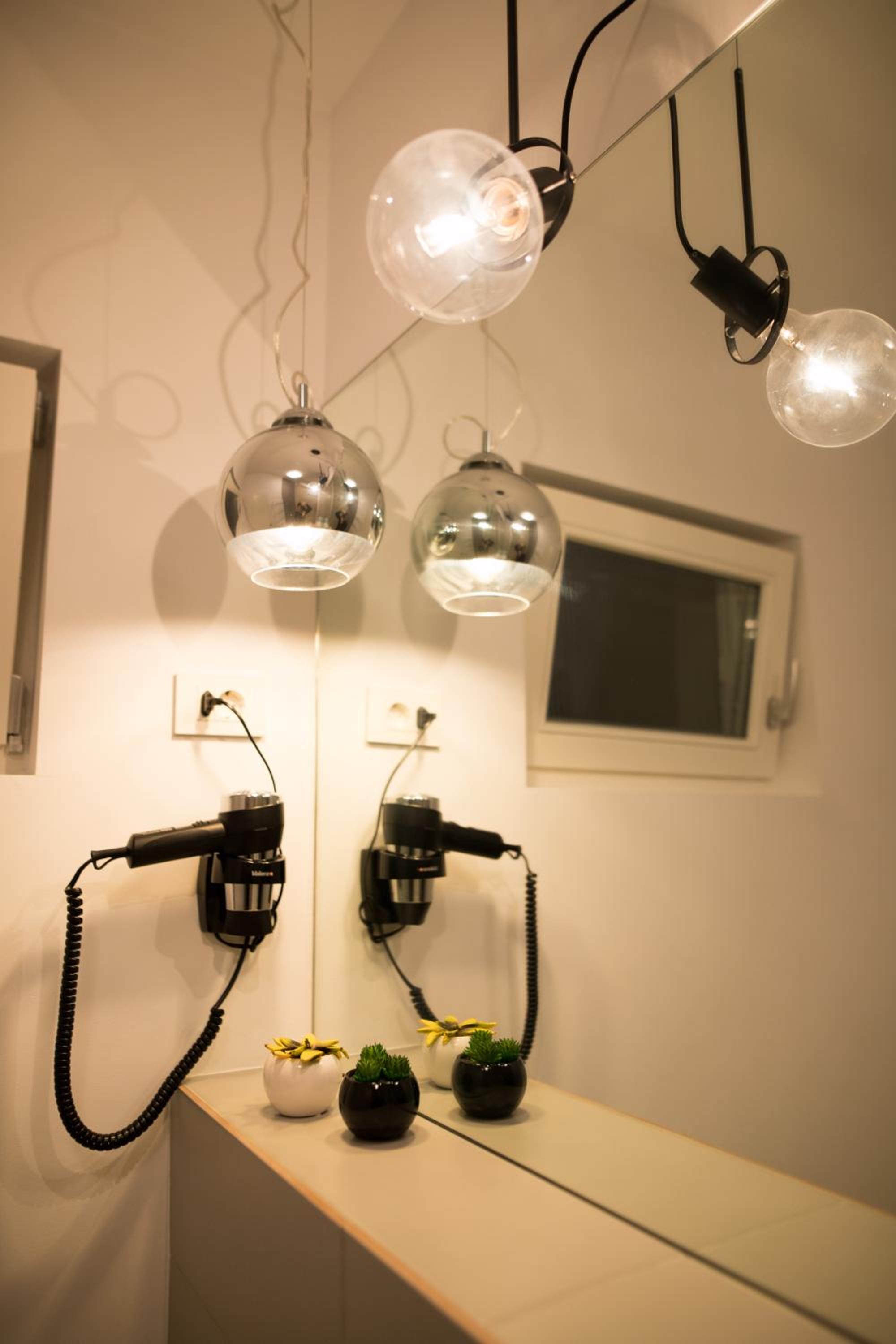 Studio Apartment - Photo 45
