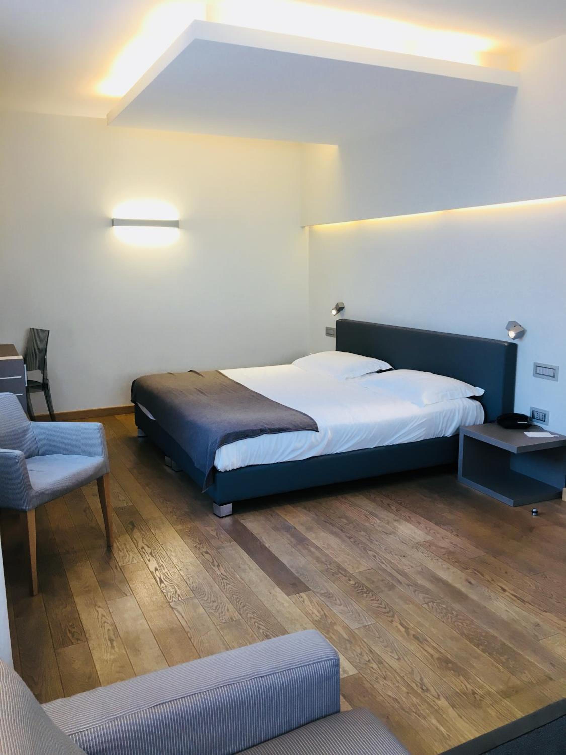 Superior Double or Twin Room photo 3