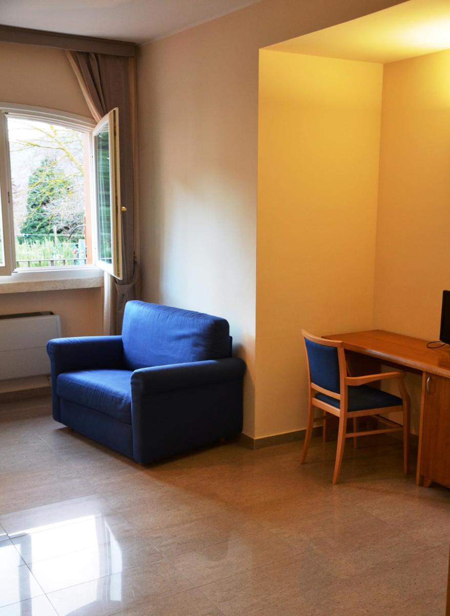 Double or Twin Room photo 3