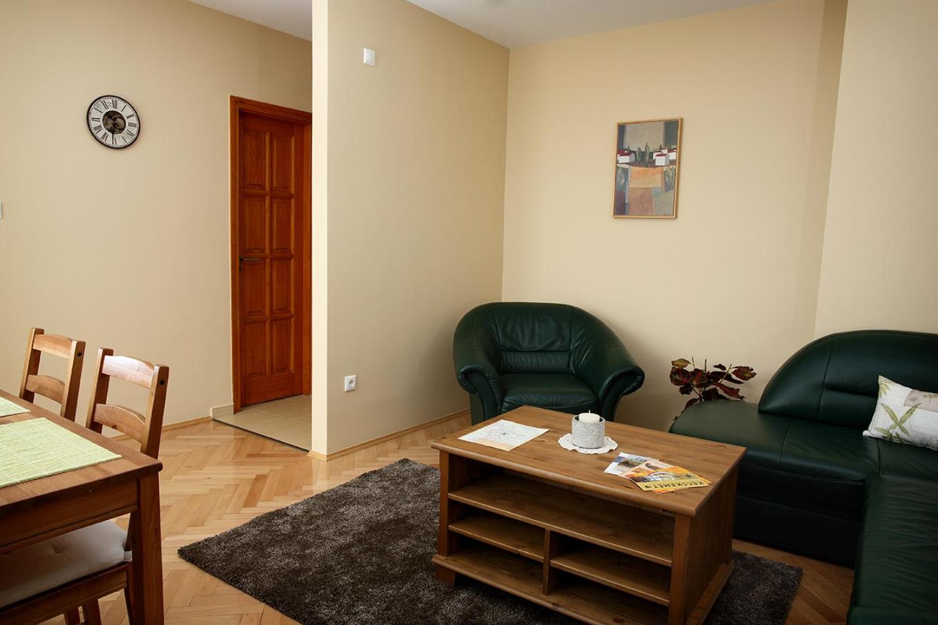 Apartment photo 3