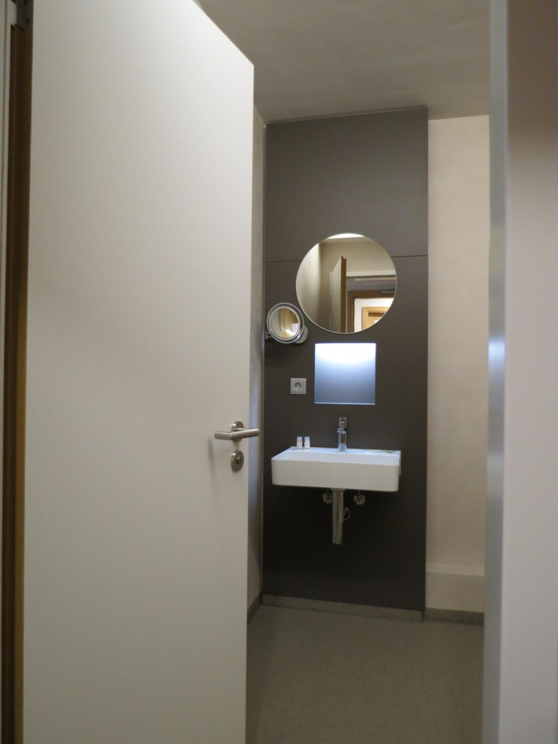 Double Room - Photo 15