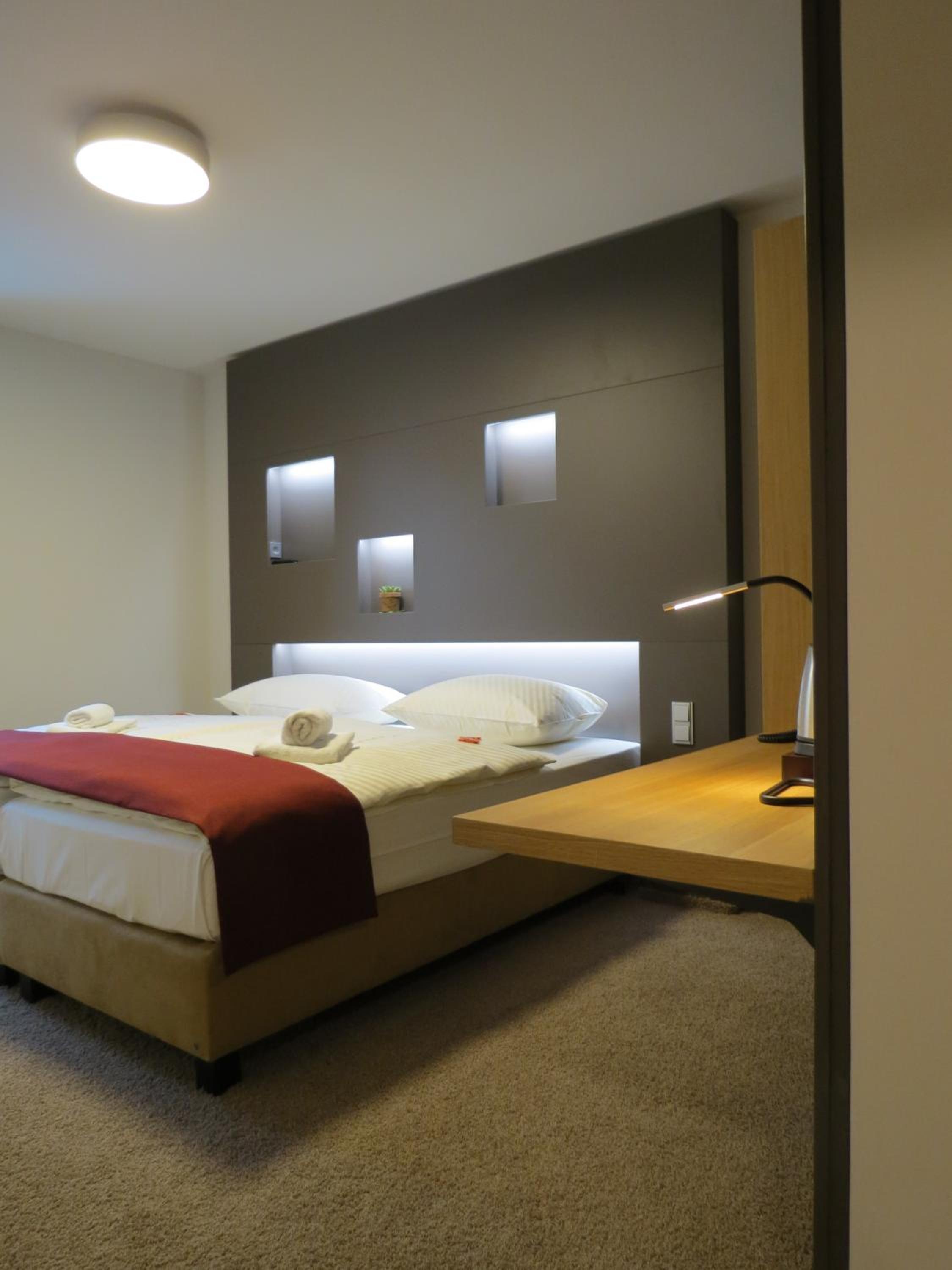 Double Room - Photo 14