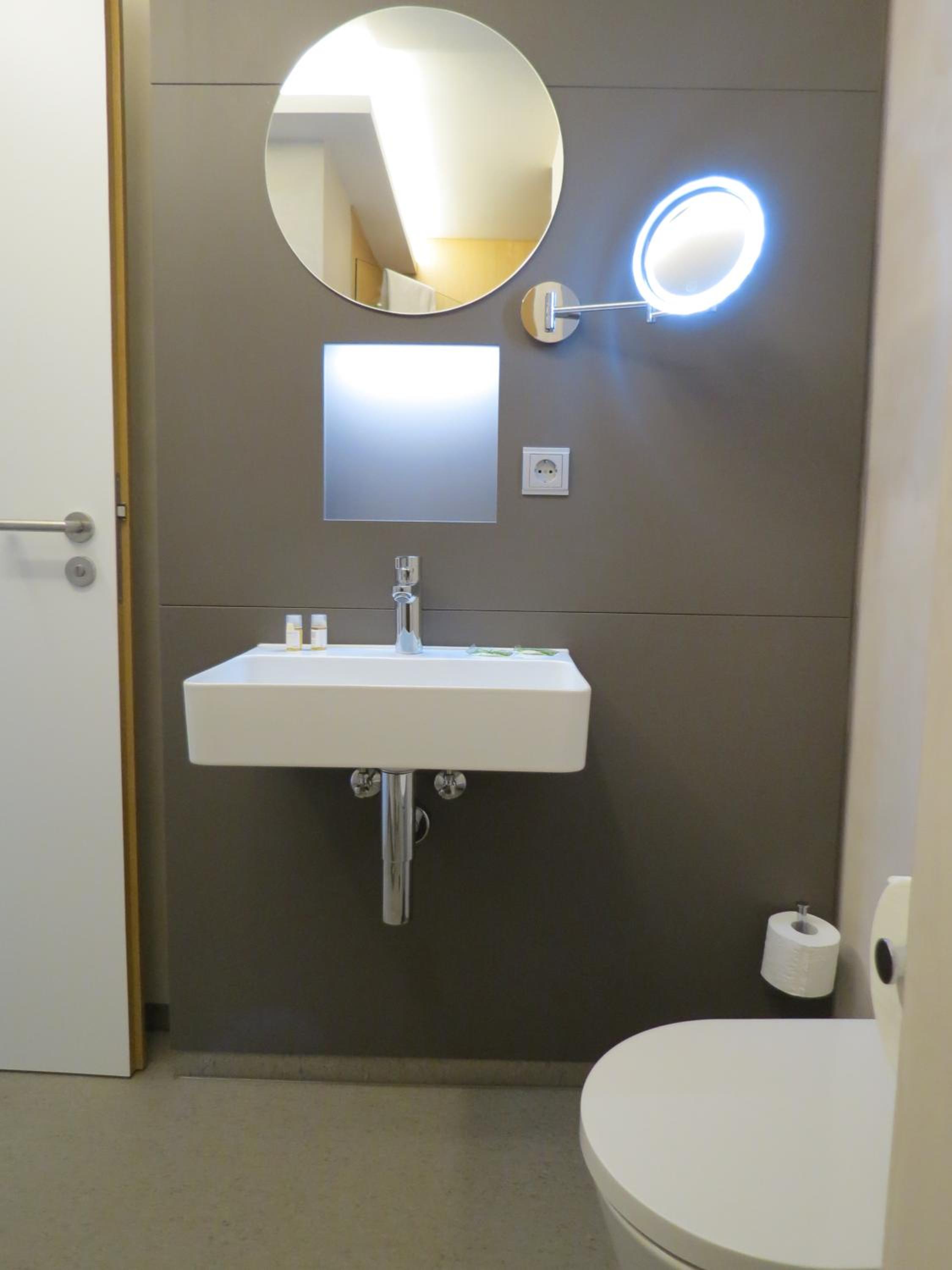 Double Room - Photo 11