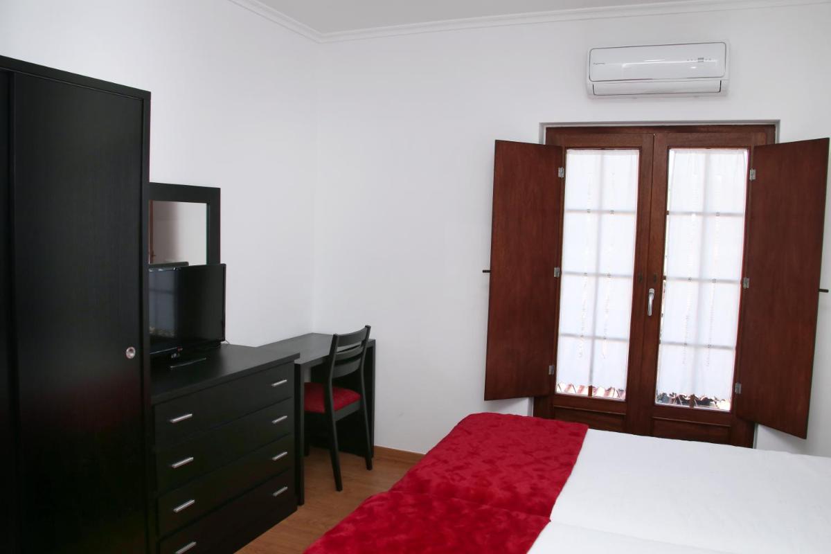 Double or Twin Room photo 3
