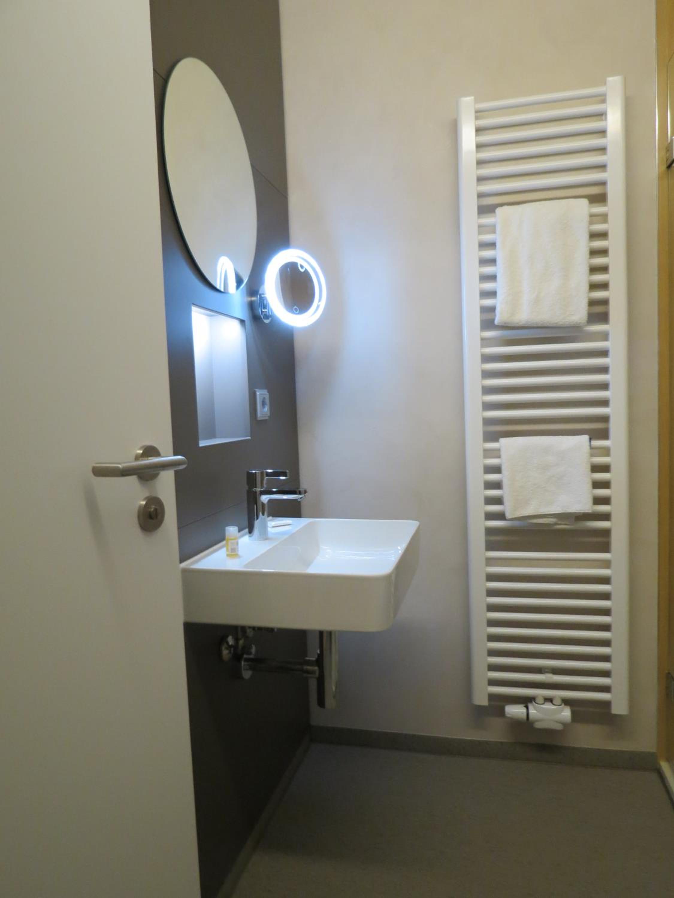 Double Room - Photo 28