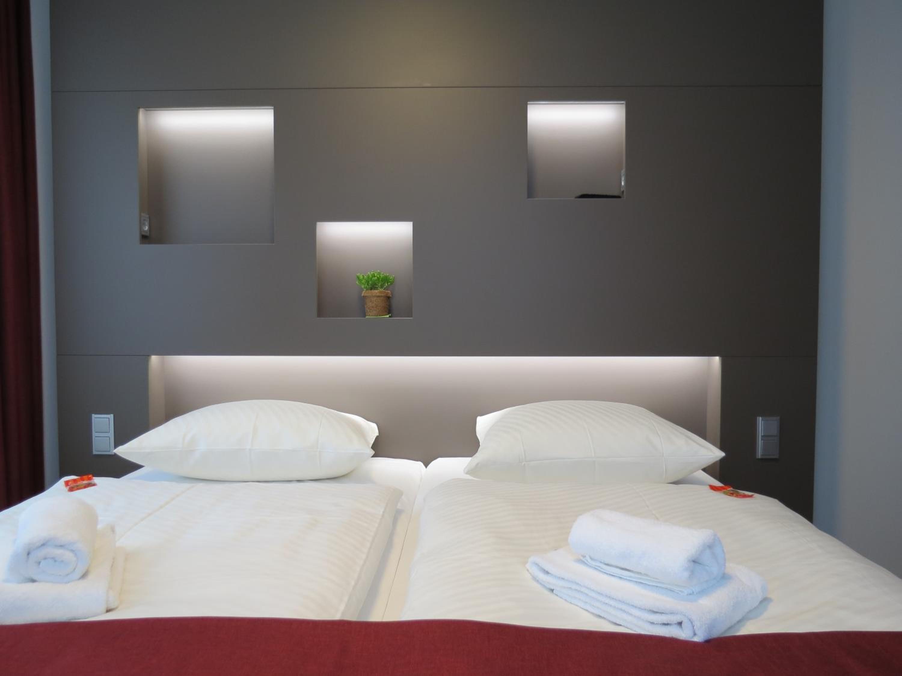 Double Room - Photo 7