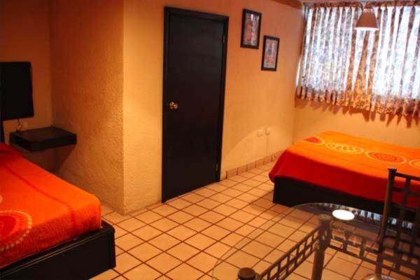 Double Room with Two Double Beds - Photo 4