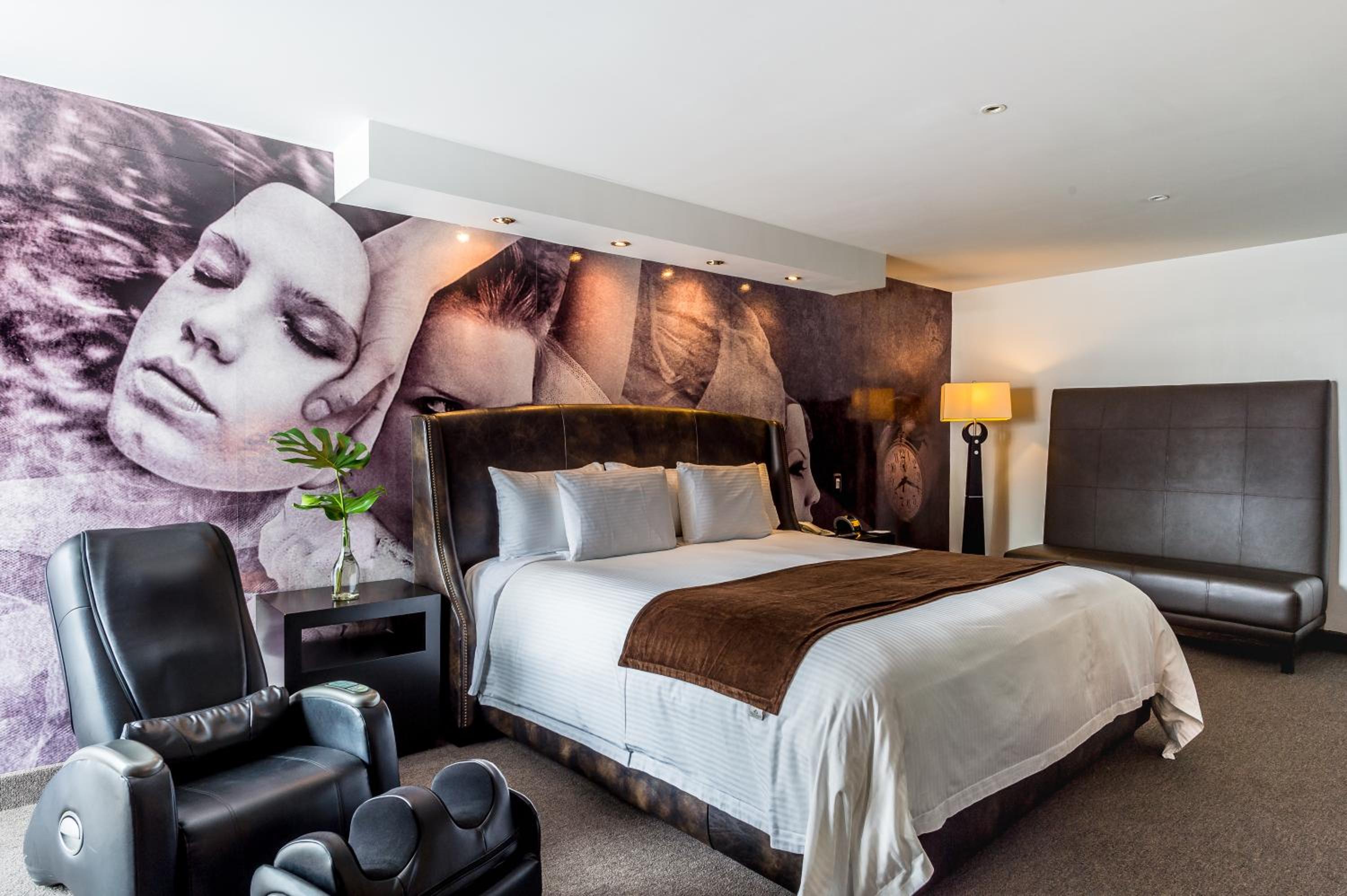 Suites - Photo 10