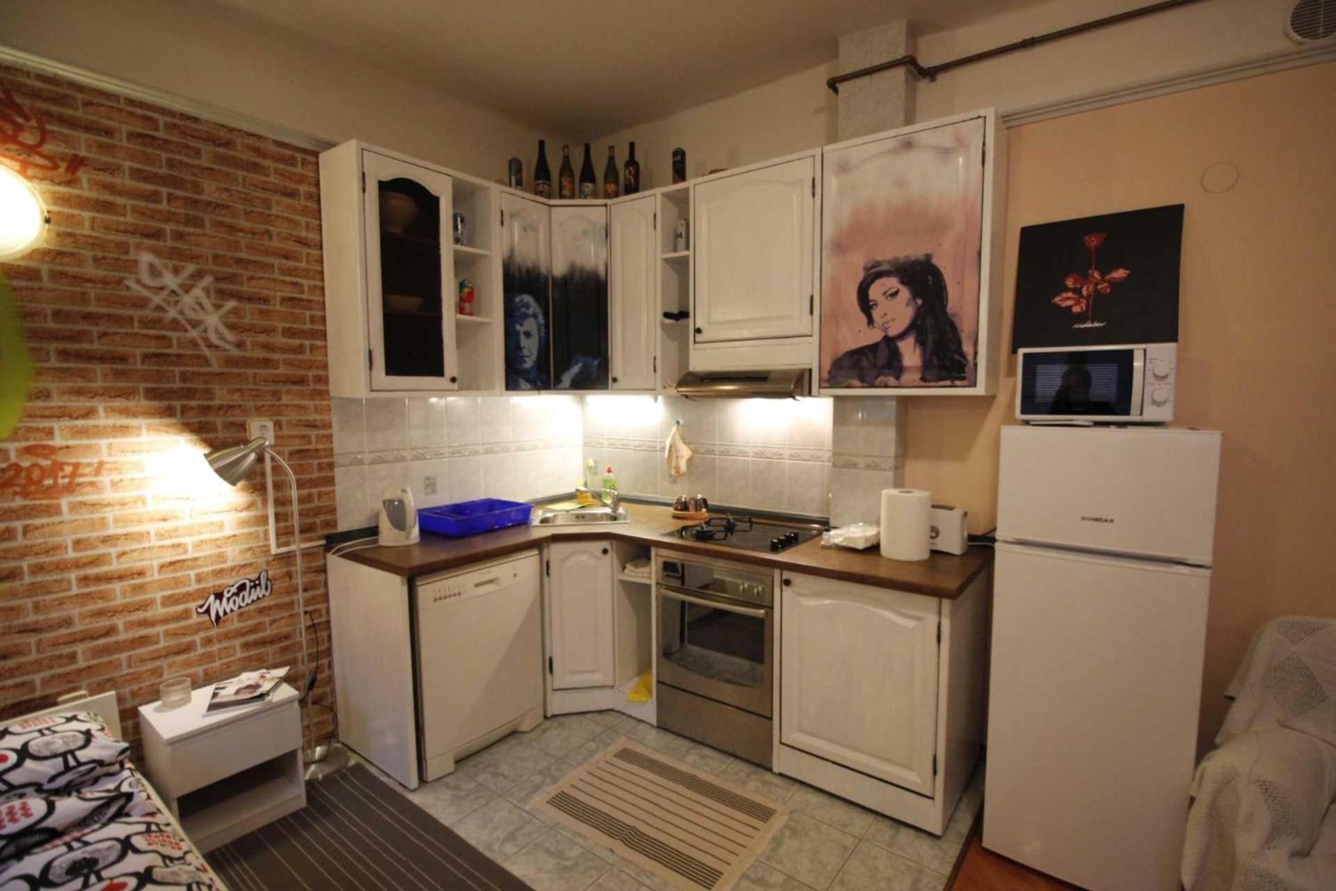 Suite - Photo 21