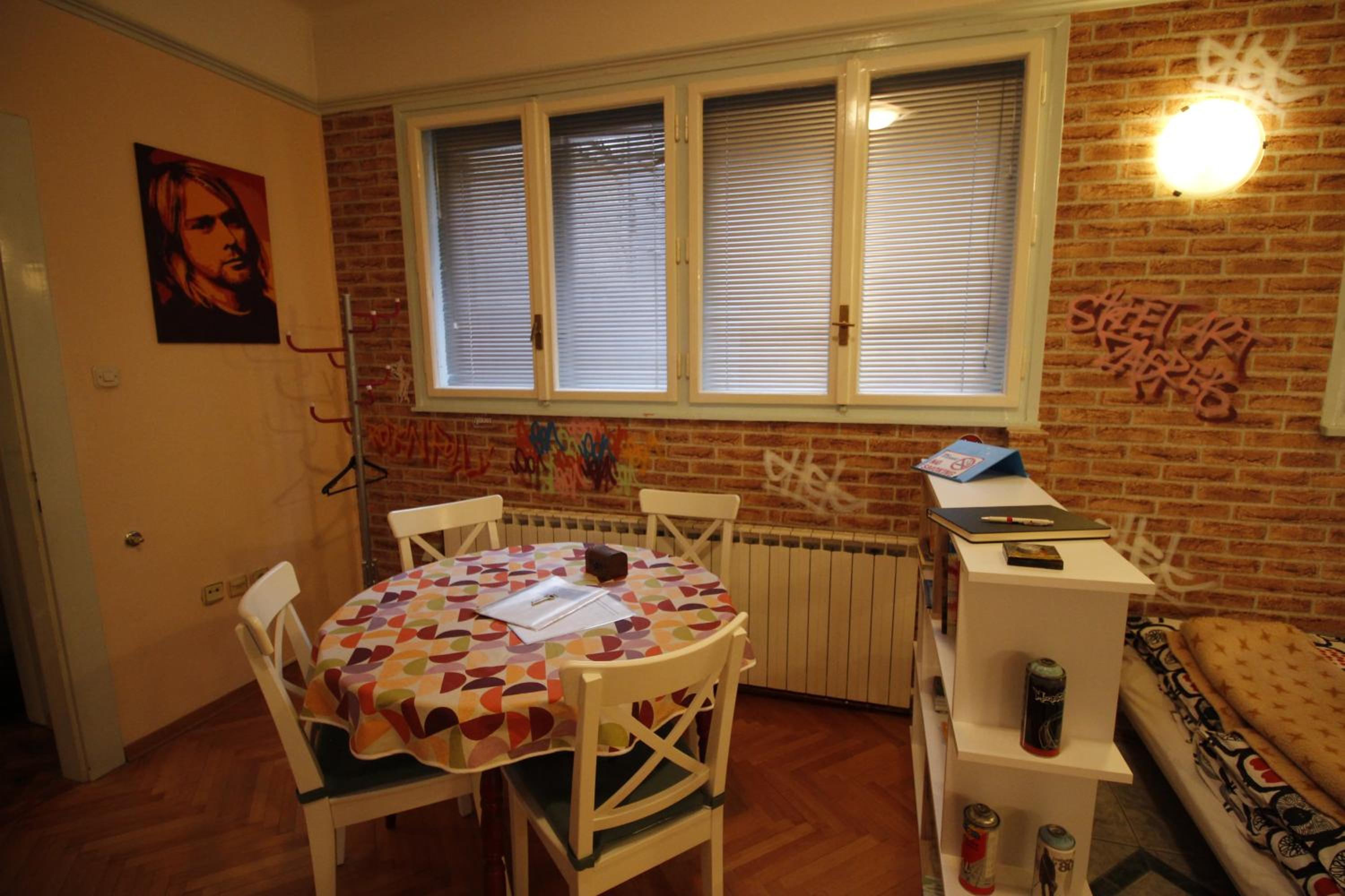 Suite - Photo 5