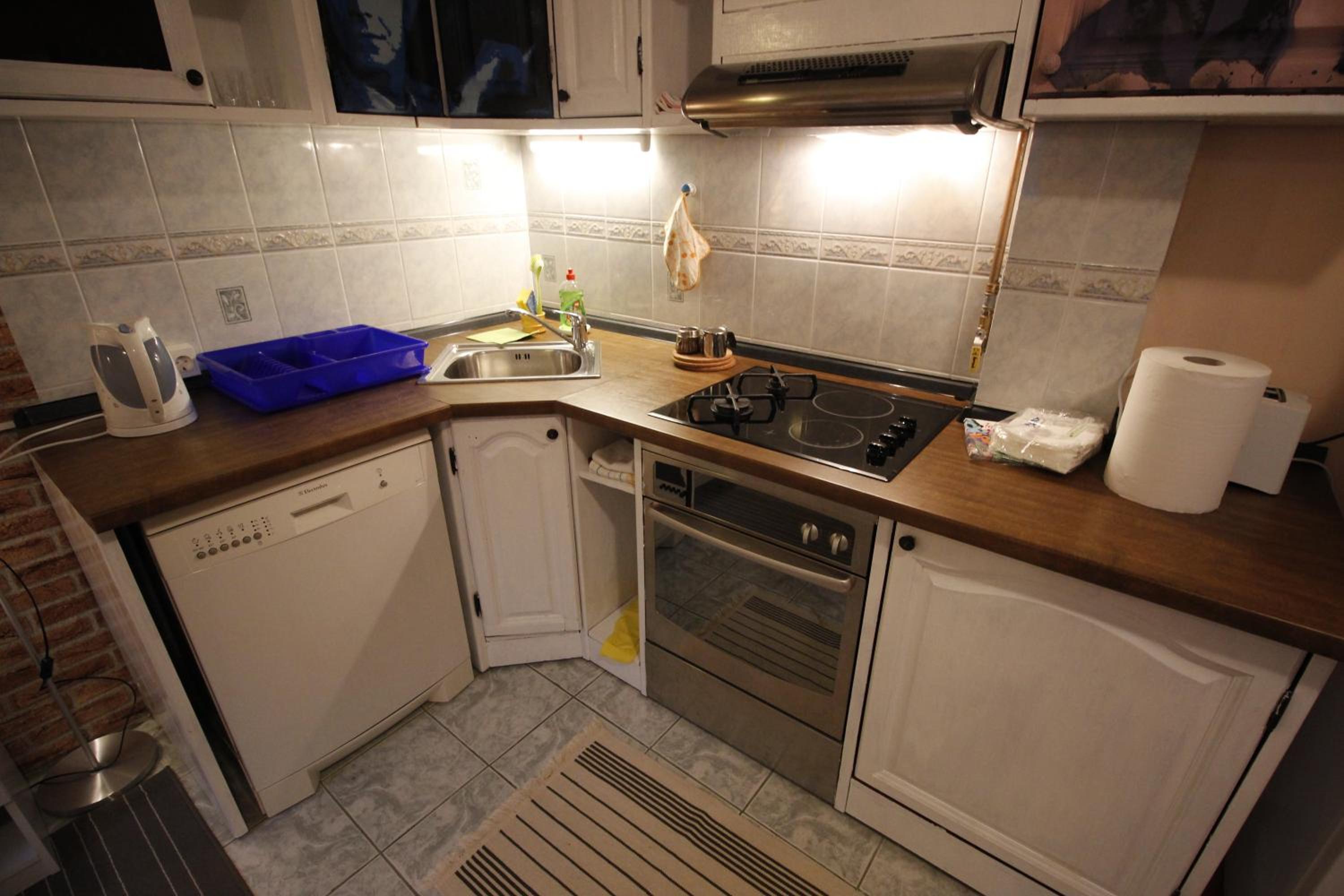 Suite - Photo 7
