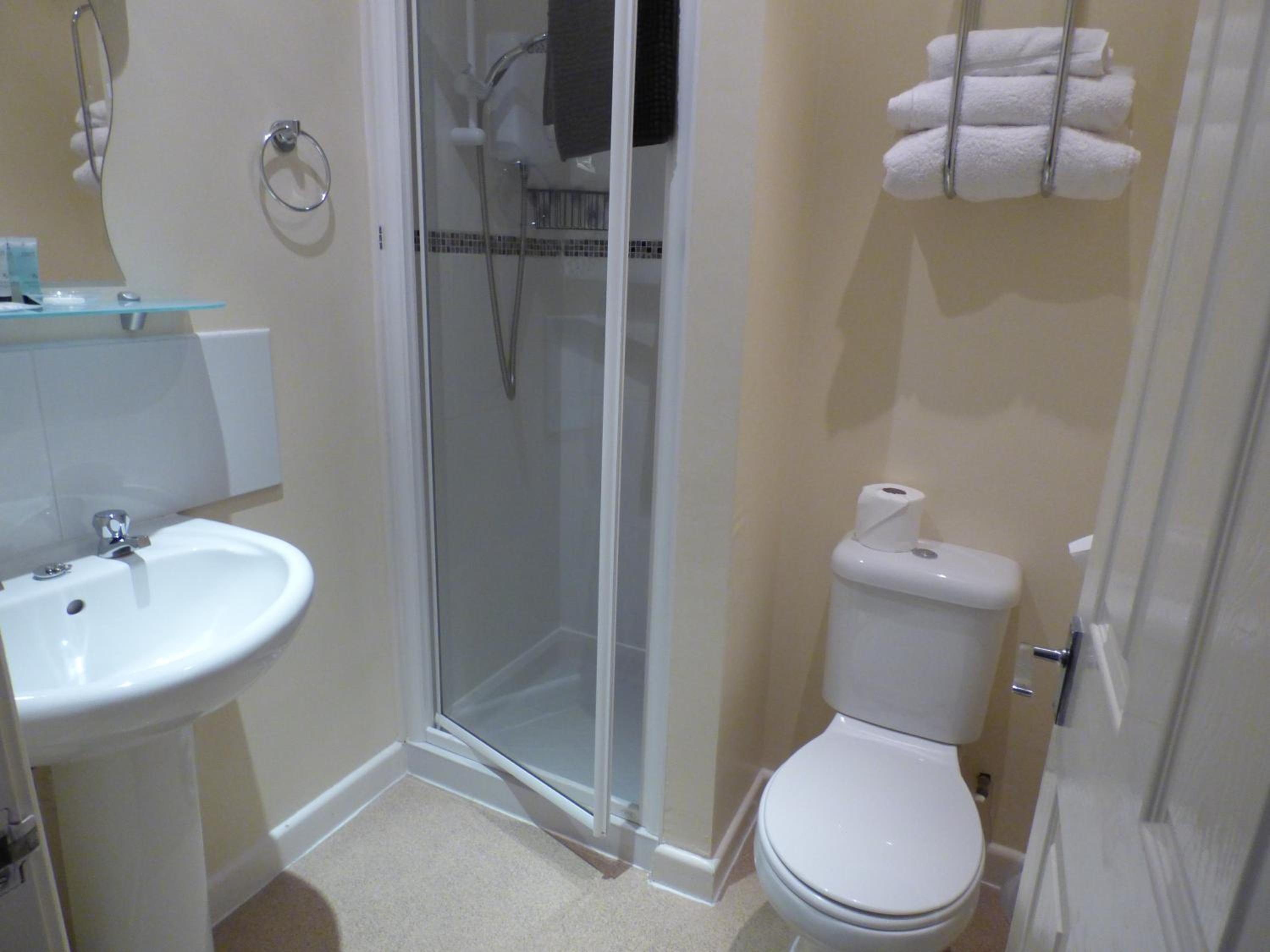 Double Room - Photo 5