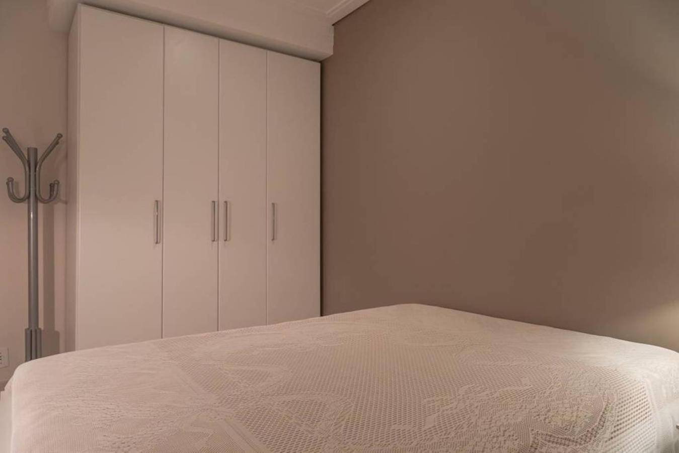 Suite - Photo 1