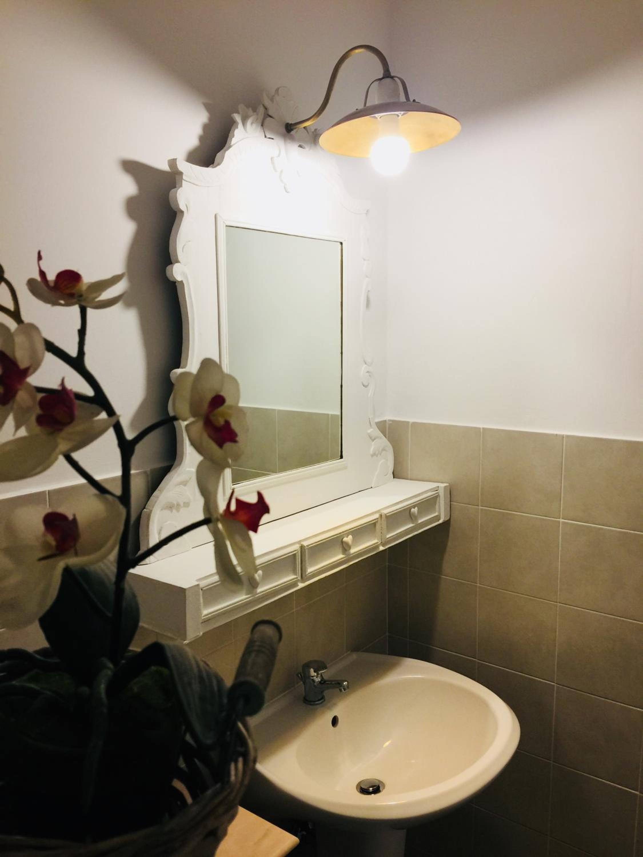Double Room with Private External Bathroom - Photo 1