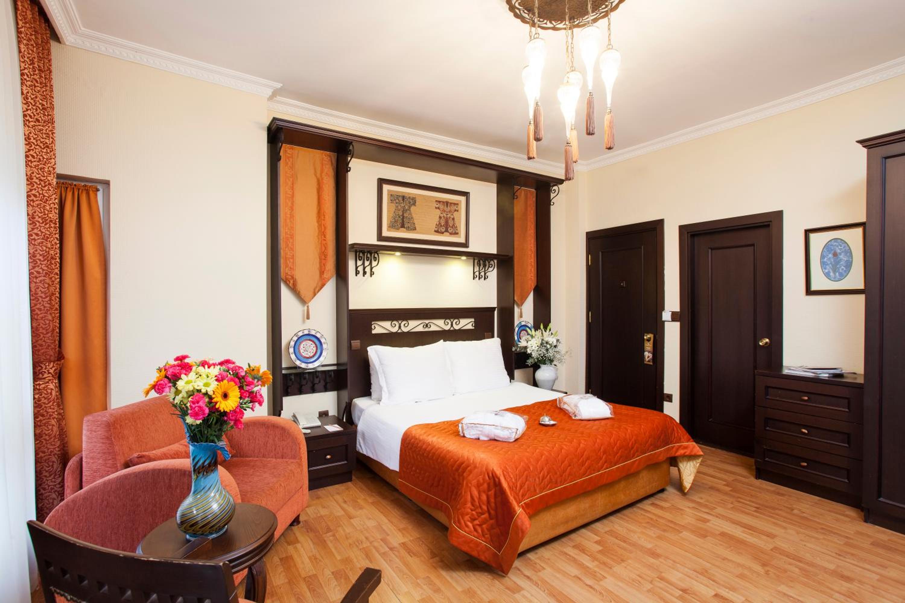 Premium Double/Twin Room with Hagia Sophia View photo 2