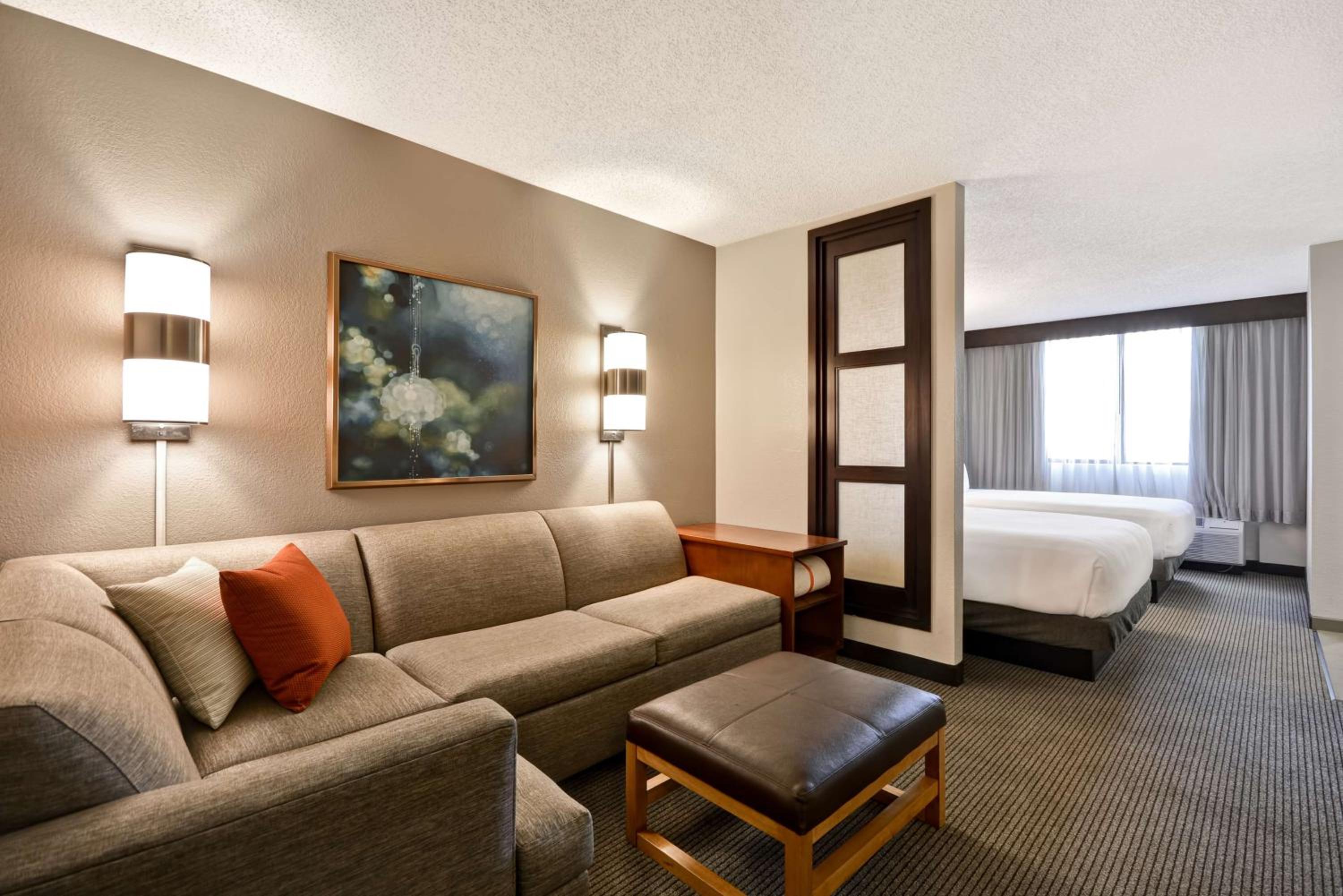 Double Room with Two Double Beds and Sofa Bed photo 3