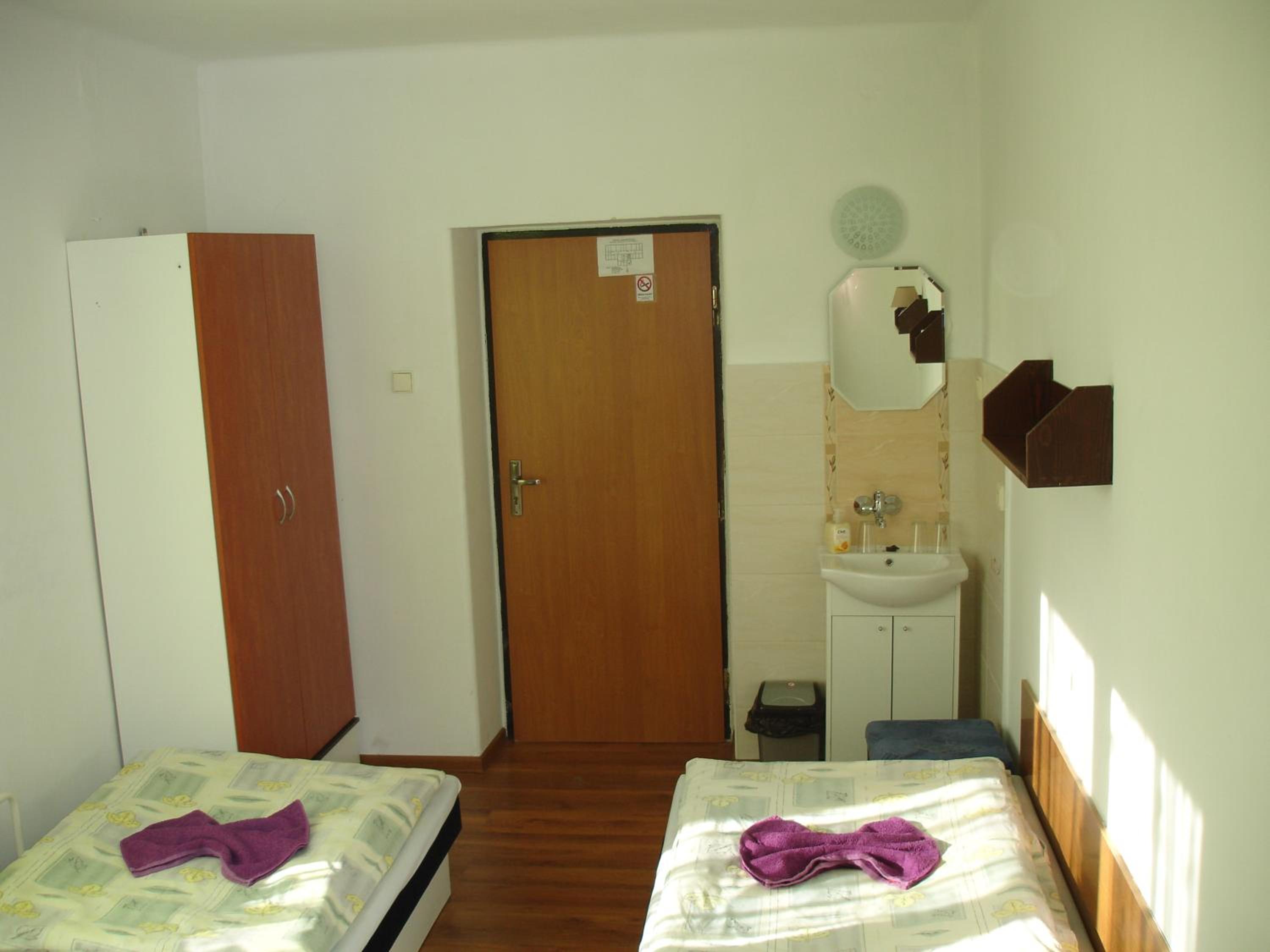 Triple Room with Shared Bathroom photo 1