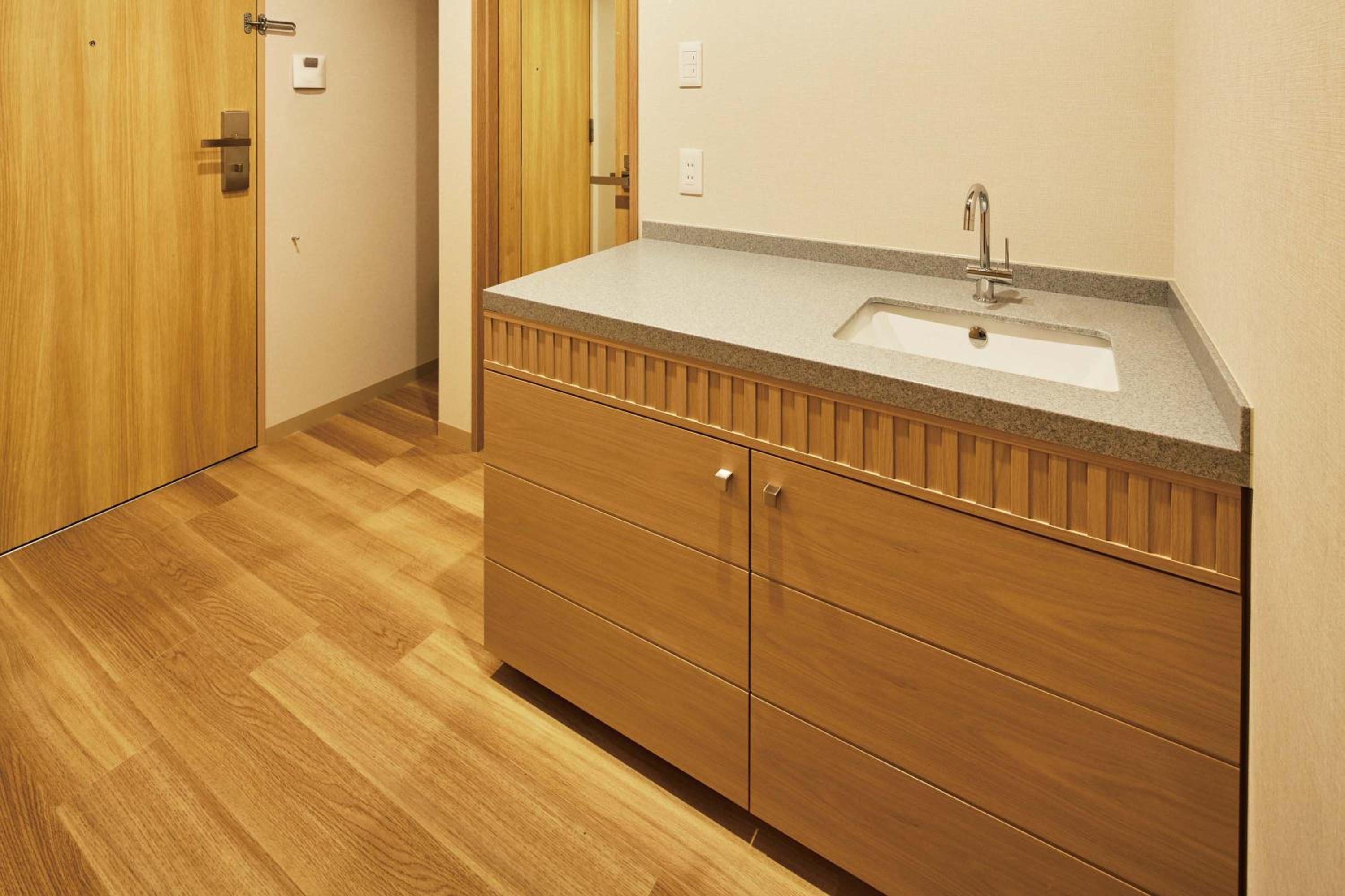 Triple Room - Emion Square  photo 3