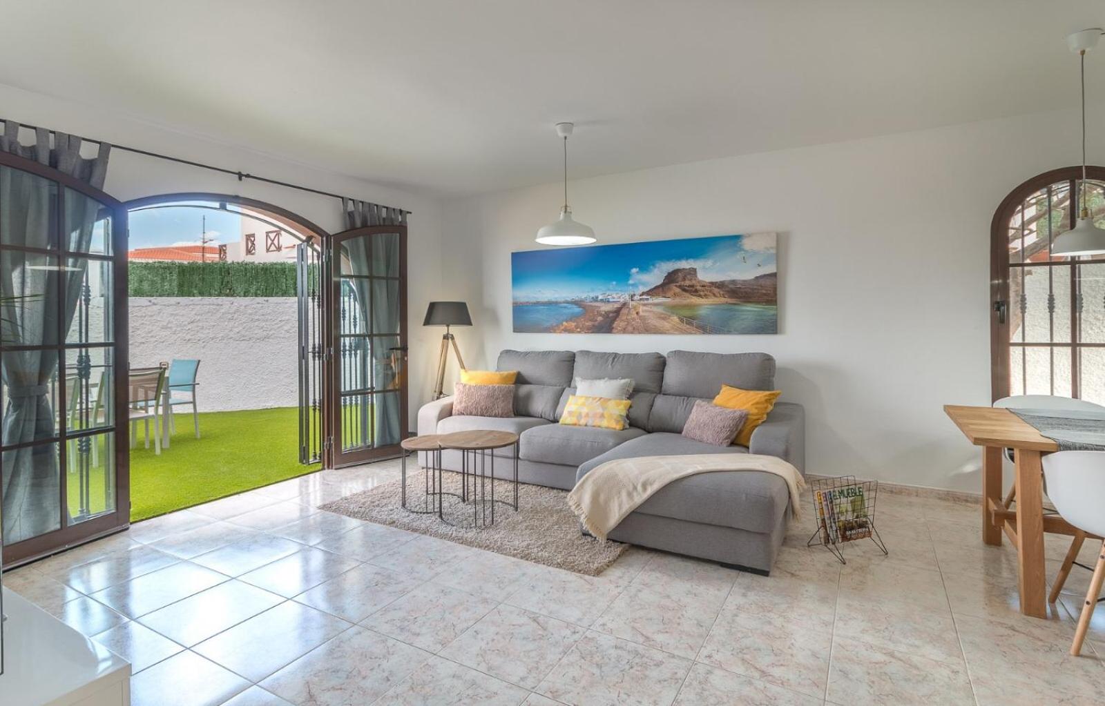 Casa de tres habitaciones con vista al mar