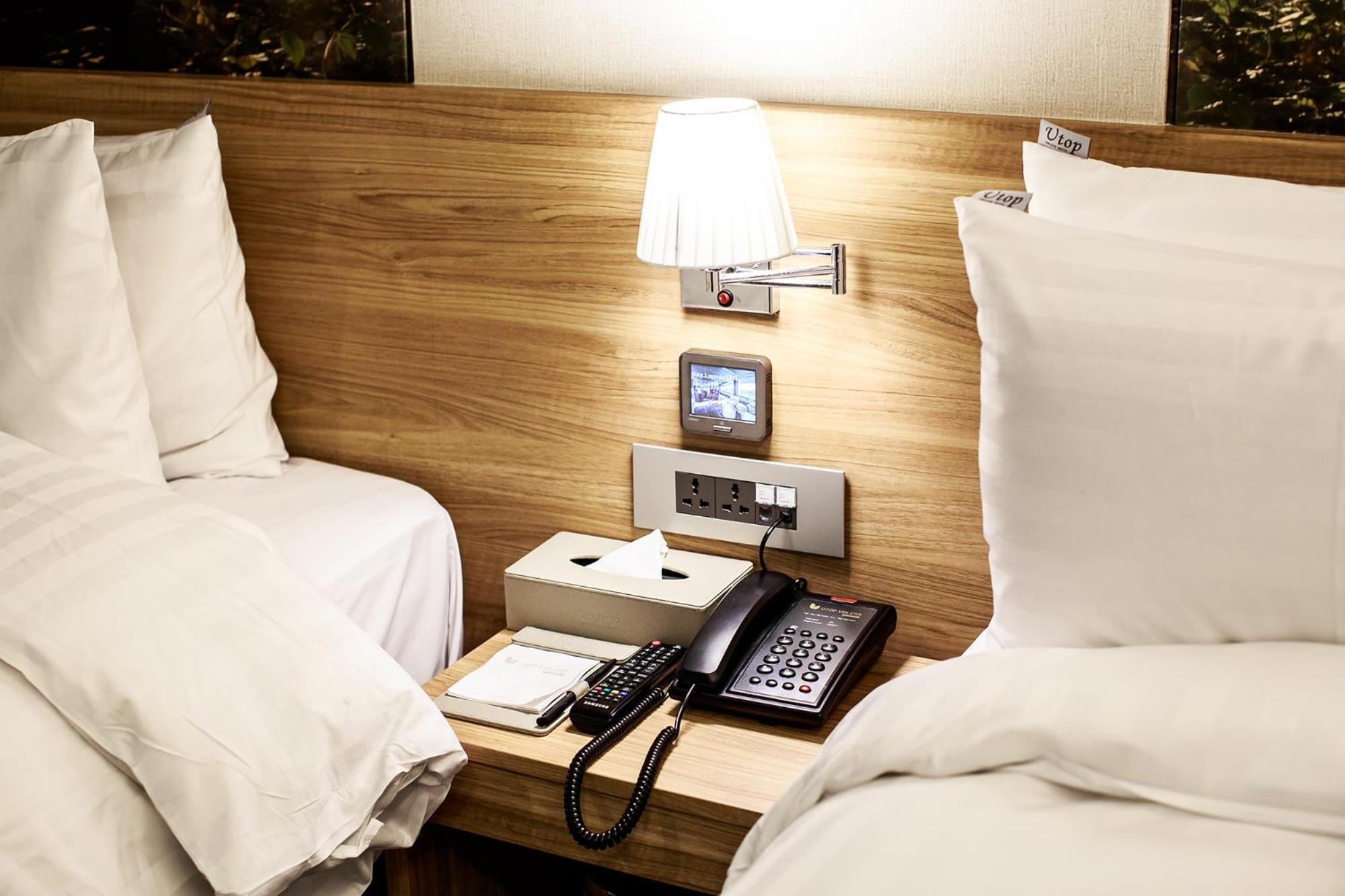 [Free Breakfast for 1 + Craft Beer 2 glasses] Deluxe Double Twin Room with City View