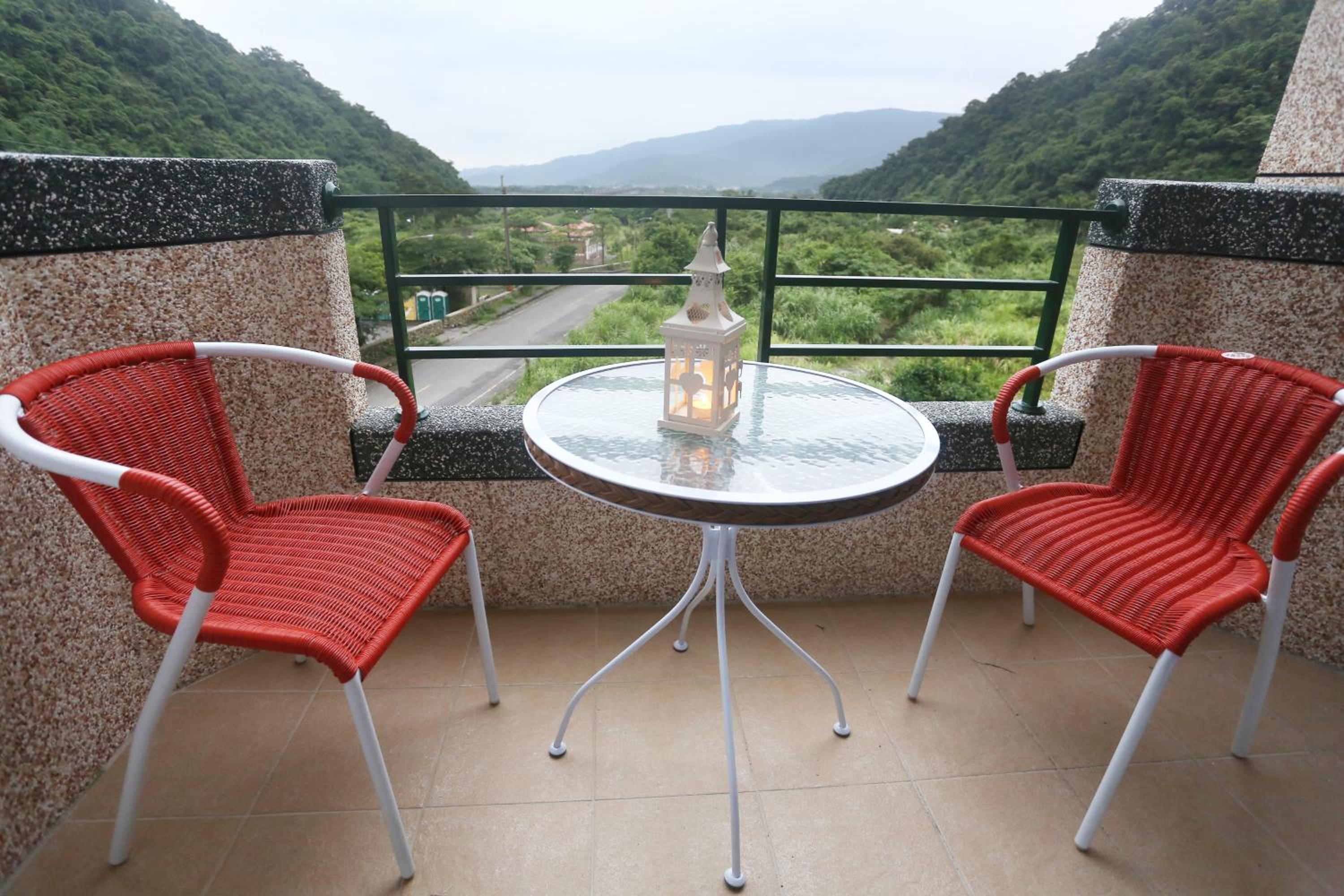 King Room with Mountain View photo 3