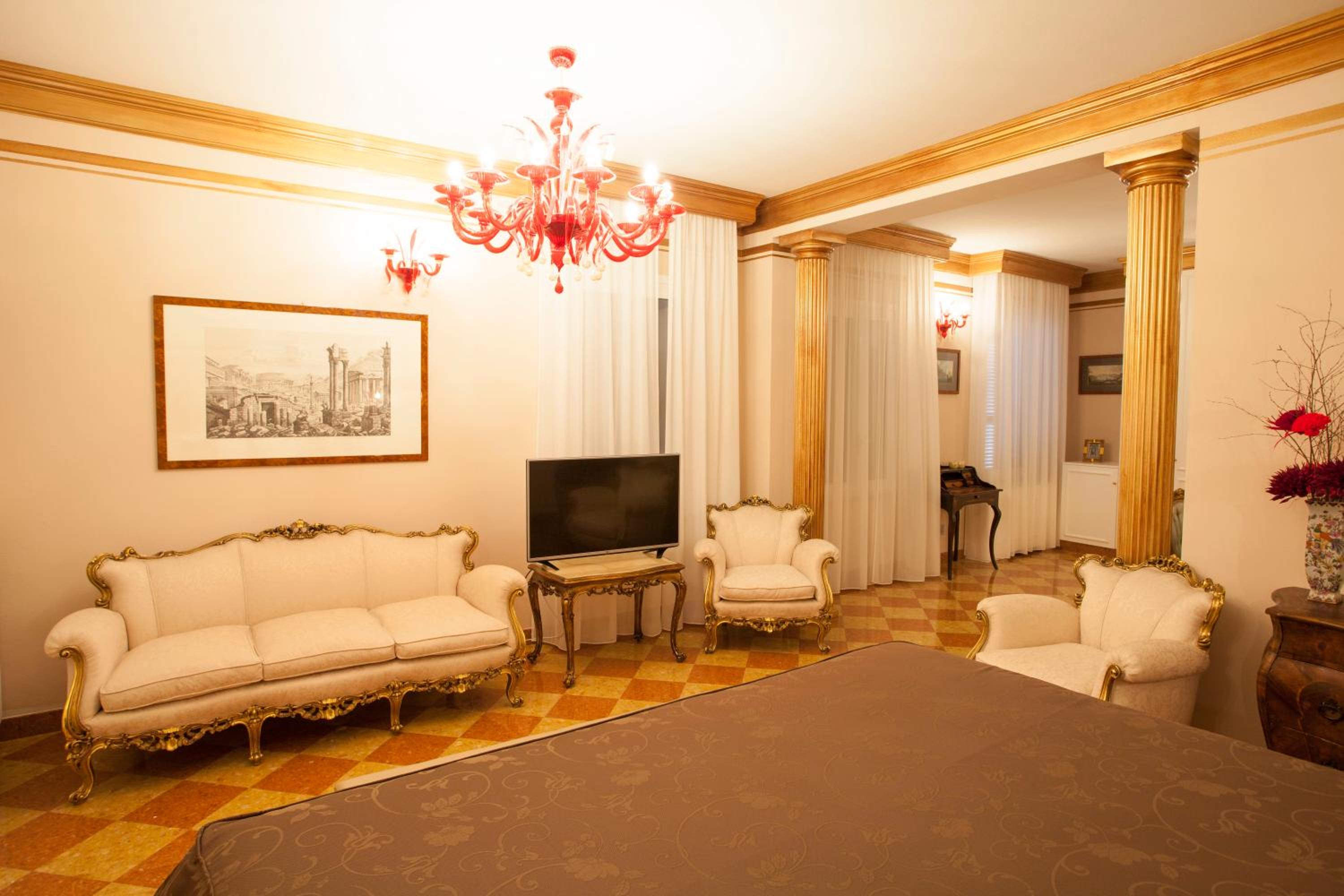 Apartment - Photo 10